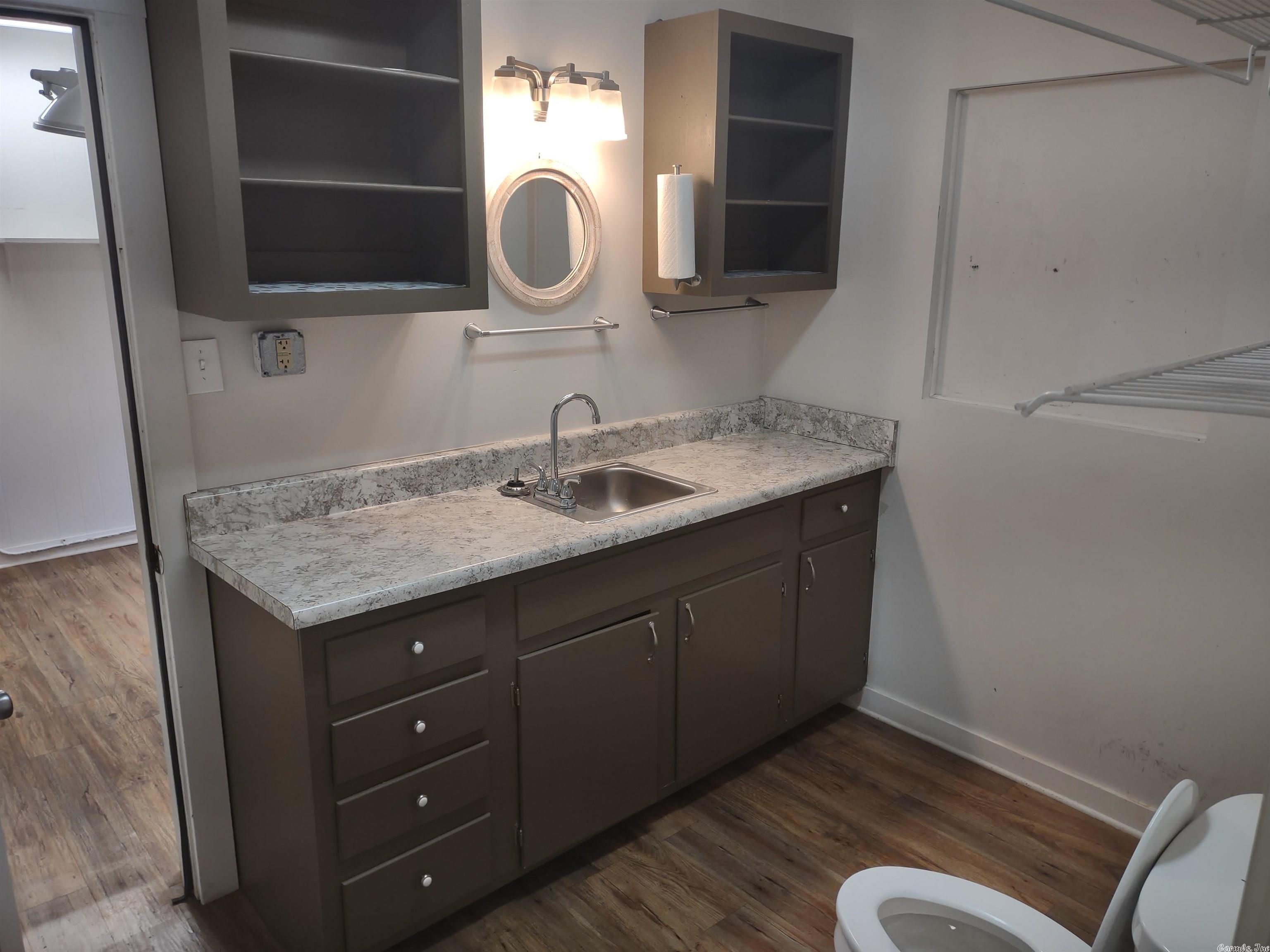 West Haven - Commercial Sale