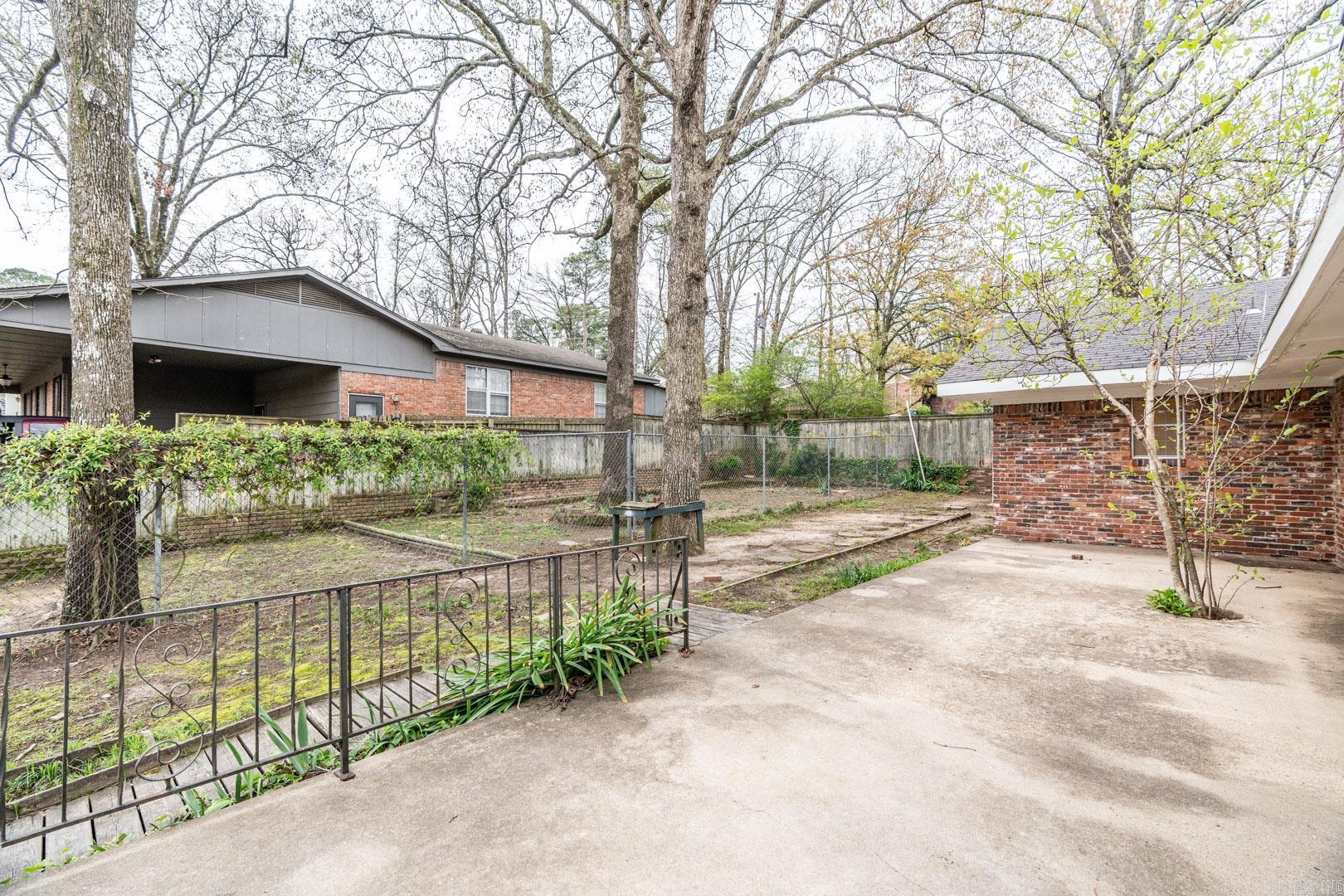 Leawood - Residential