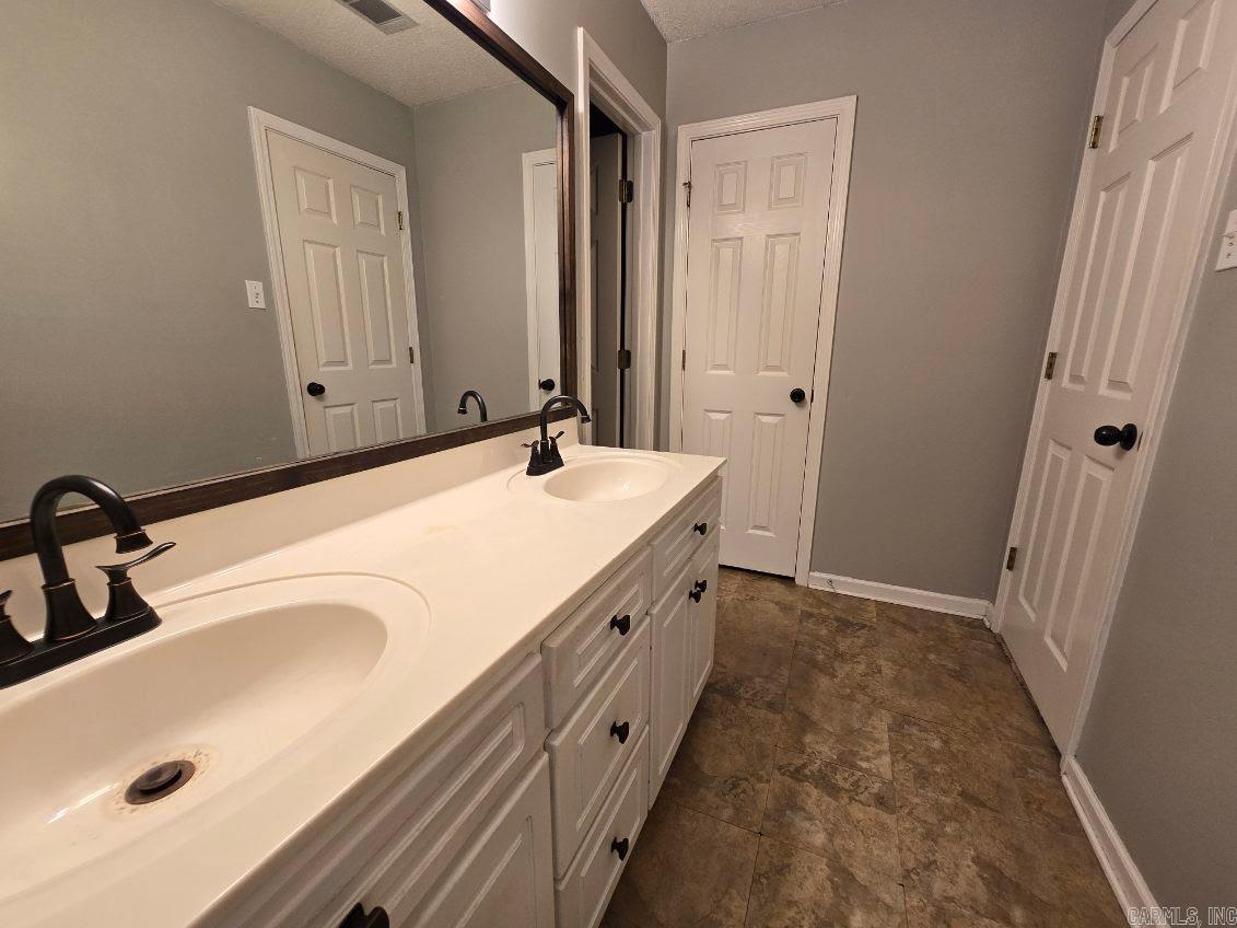 Summerwood - Residential Lease
