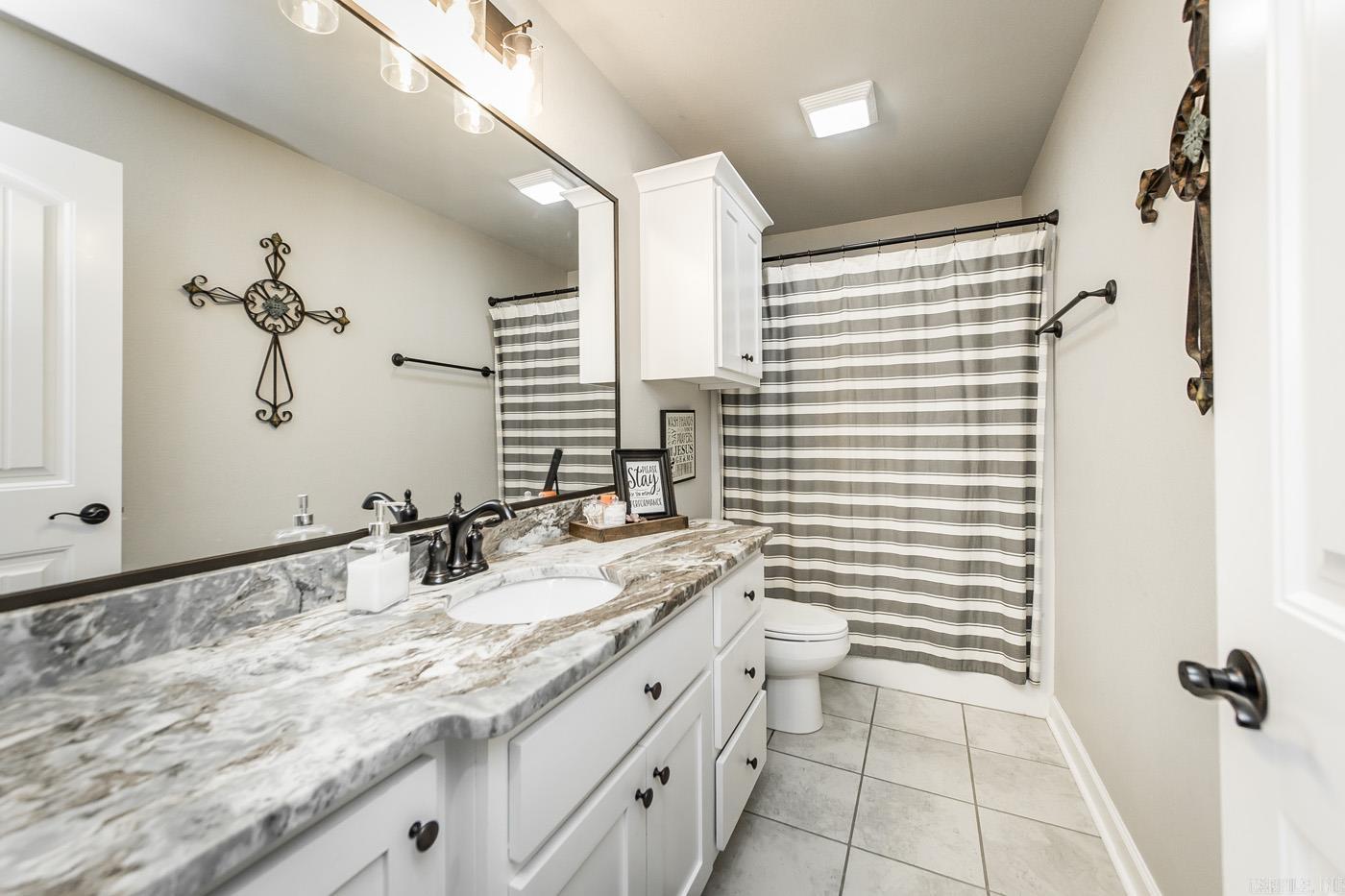 HERITAGE MEADOWS - Residential