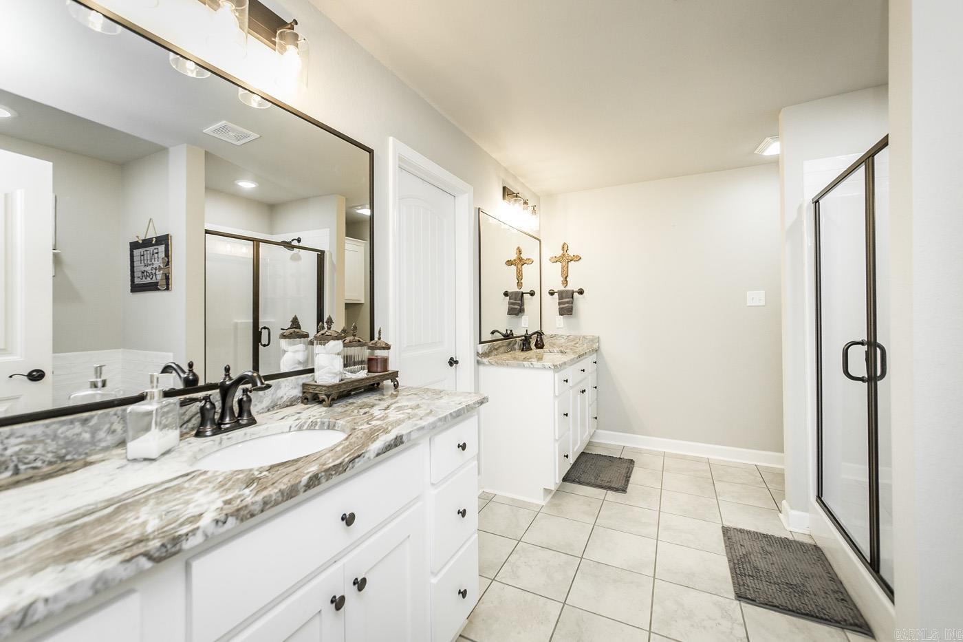 HERITAGE MEADOWS - Residential