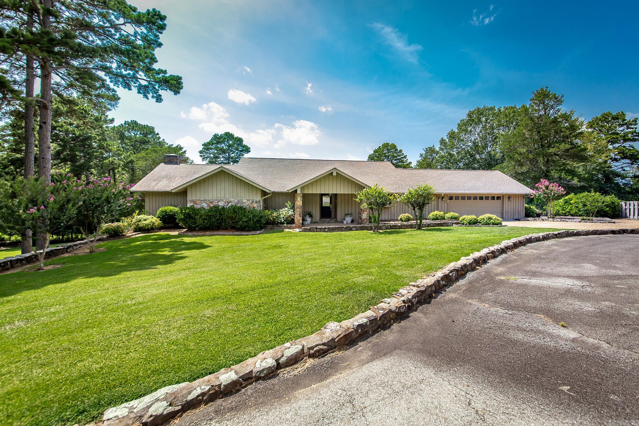Riviera Cove-Lake - Residential