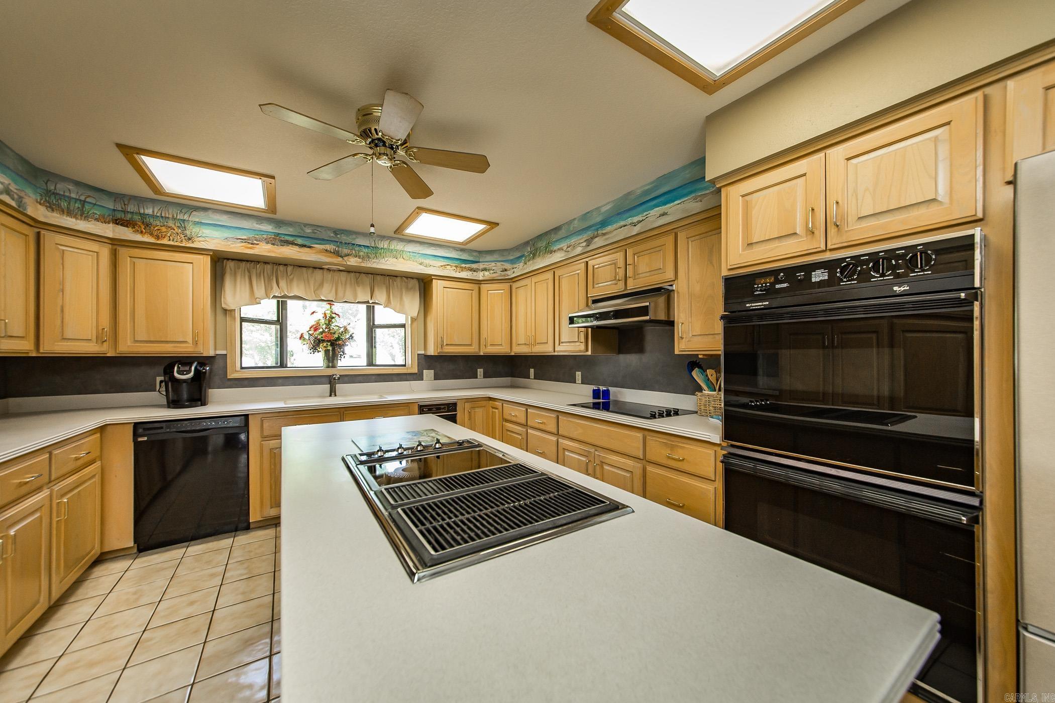 Riviera Cove-Lake - Residential