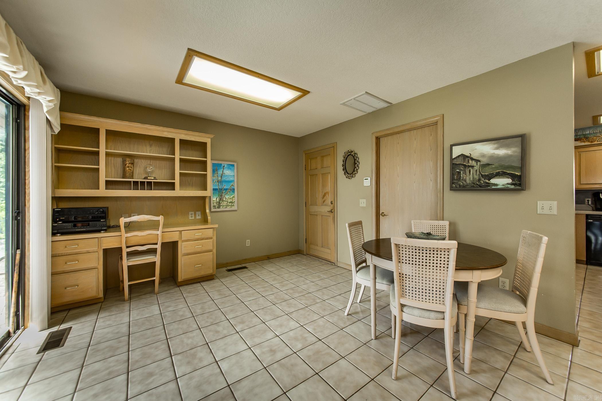 Riviera Cove-Lake - Residential