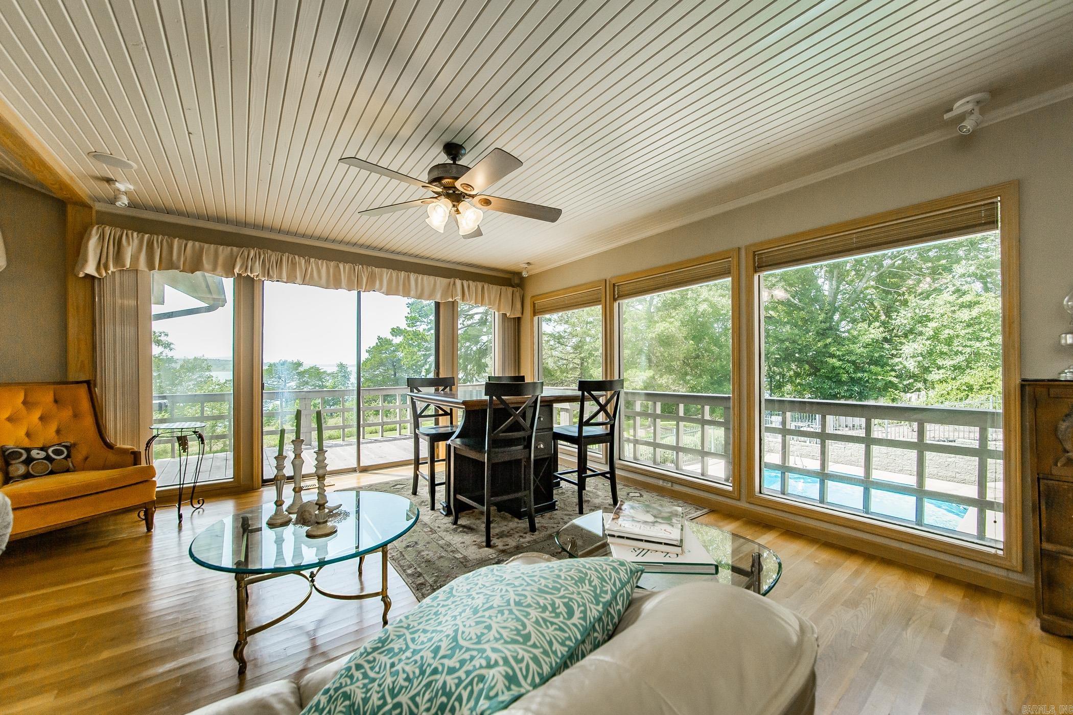 Riviera Cove-Lake - Residential