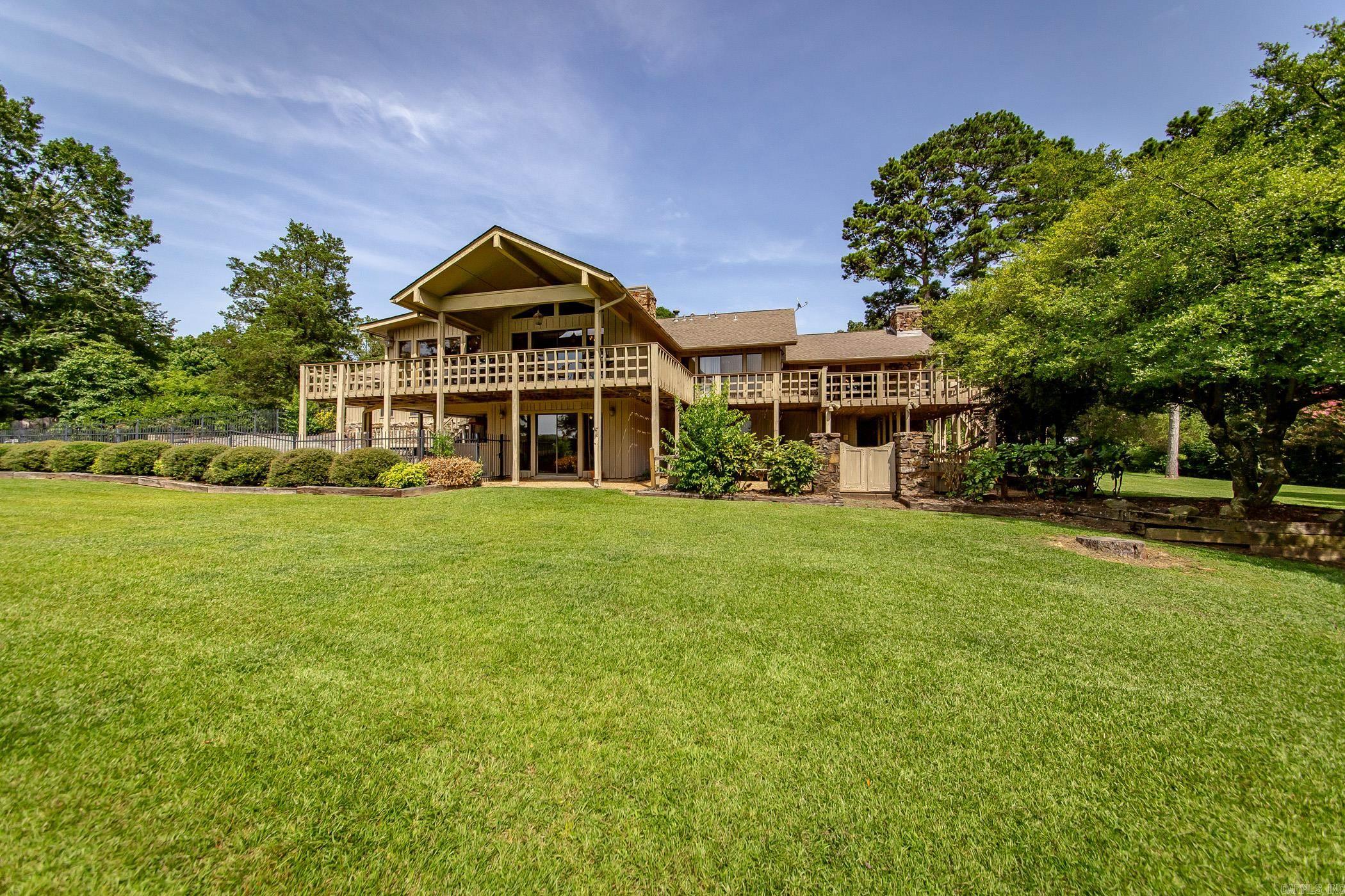 Riviera Cove-Lake - Residential