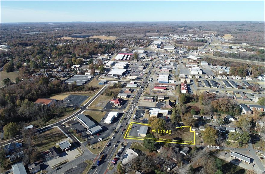 Prime commercial lot w/145’ Frontage on W. Main Street/Hwy 89. Perfect for retail, fast food, & restaurants. Located on a heavily traveled commercial corridor w/ explosive growth in 2024 including Chick-Fil-A, Aldi’s, Hampton Inn, Holiday Inn, Cabot Justice Center & Olive Garden coming 2025. Estimated traffic is 24,000 VPD w/ population of 6,581 in 1 mile radius, 27,755 in 3 mile, & 45,337 in 5 mile radius. Property is zoned C-2 w/ city utilities. Site is offered as an Absolute NNN Ground Lease only, minimum 10 Year Term.