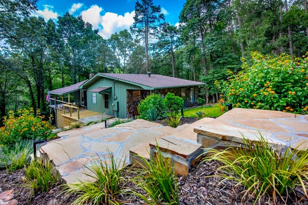 403 LAKE SHORE DR, GREERS FERRY, AR 72067 - Image e2e12b9b883db376ccd4571a79f1c106/3976193198
