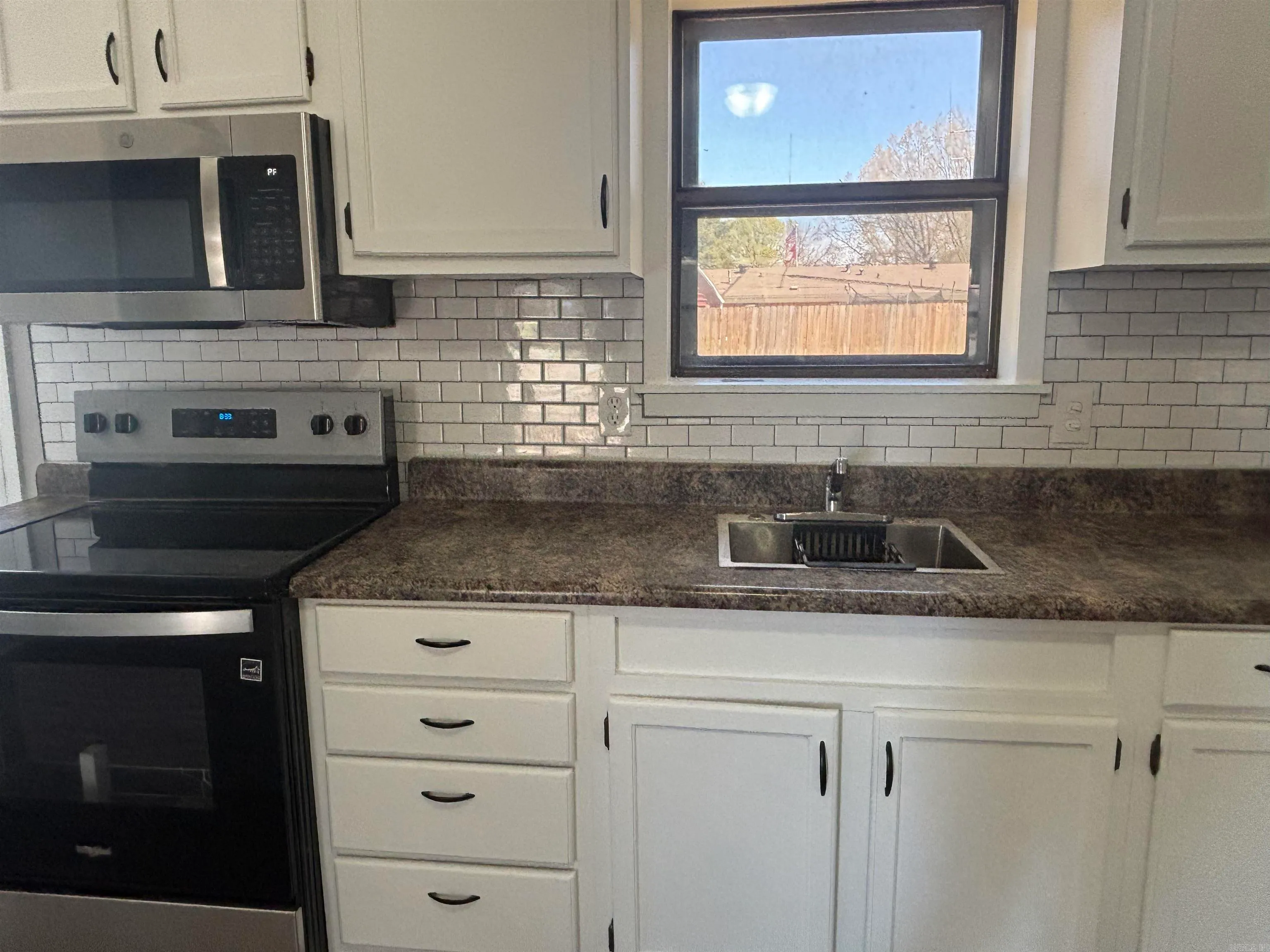 Lonoke, Arkansas 72086, United States, 3 Bedrooms Bedrooms, ,2 BathroomsBathrooms,Residential,Active,100085