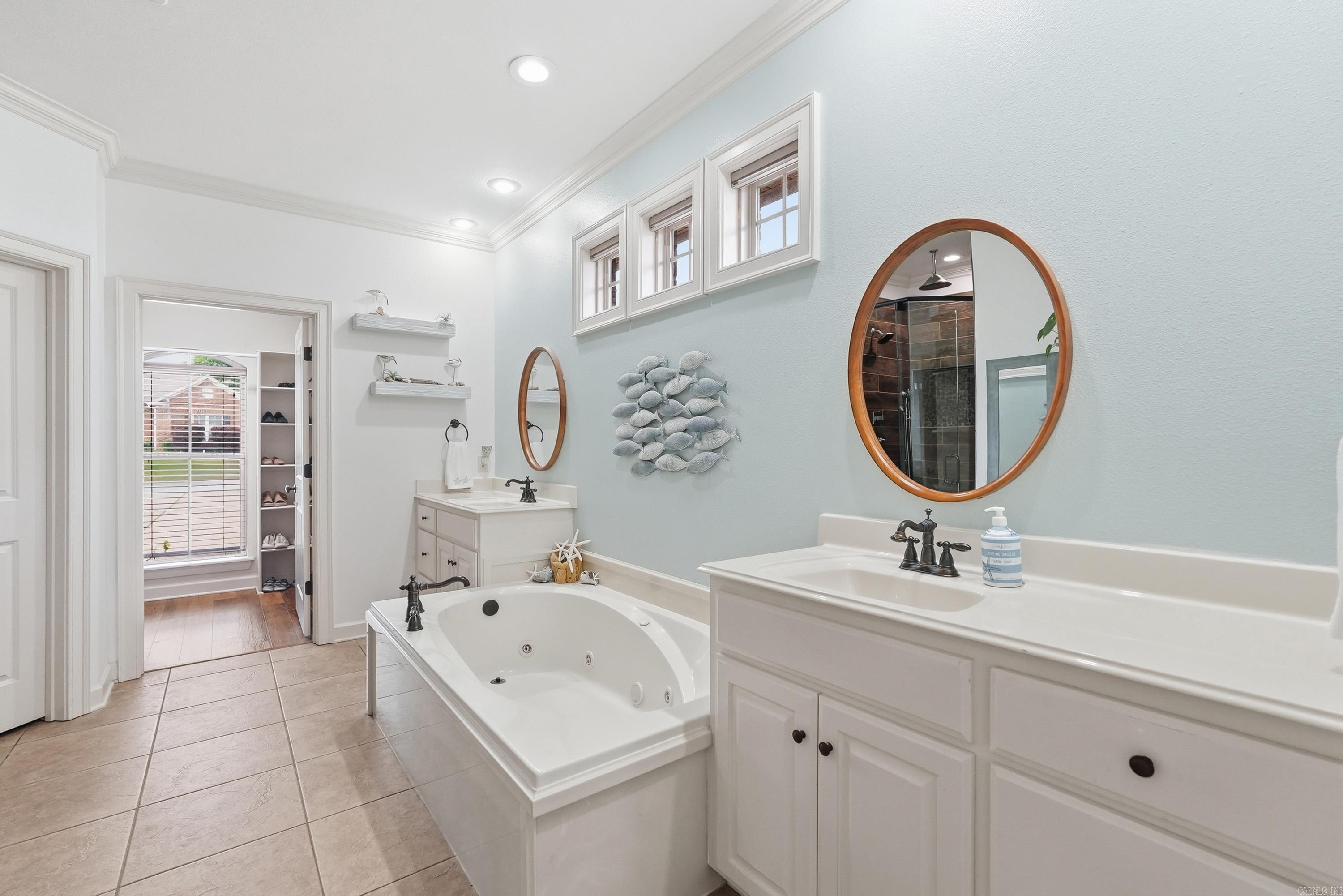 CANTERBURY PLACE - Residential