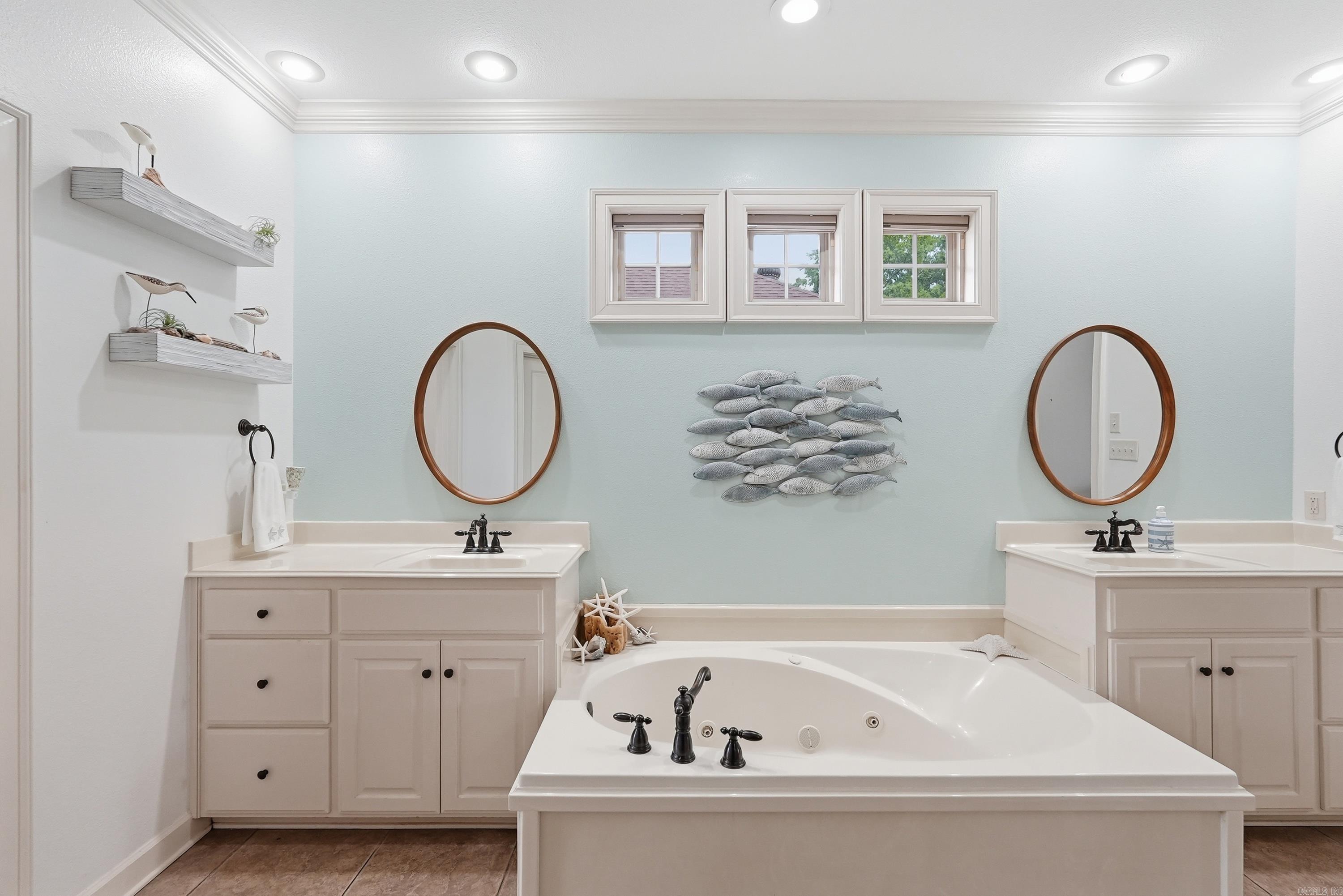 CANTERBURY PLACE - Residential