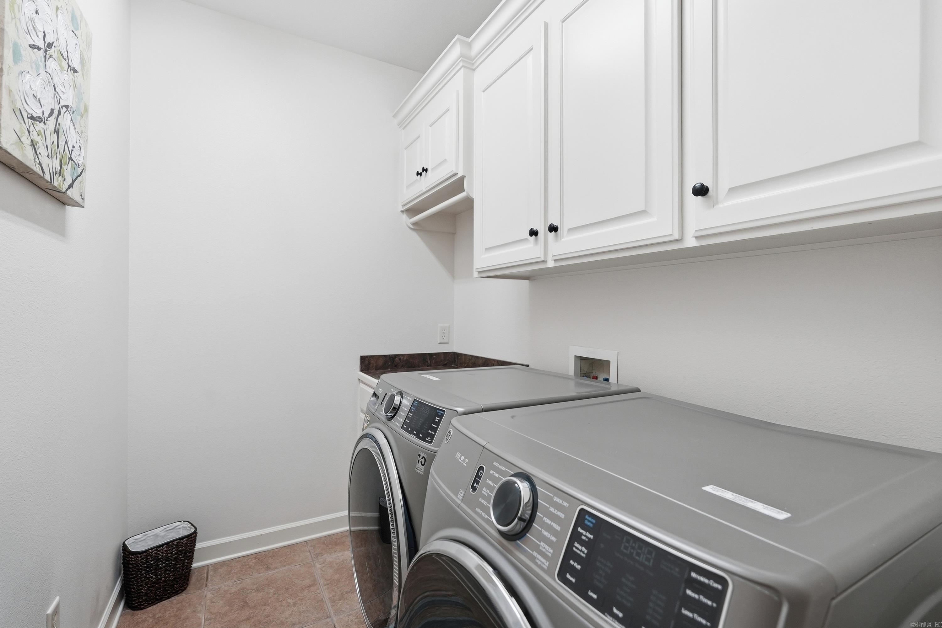 CANTERBURY PLACE - Residential