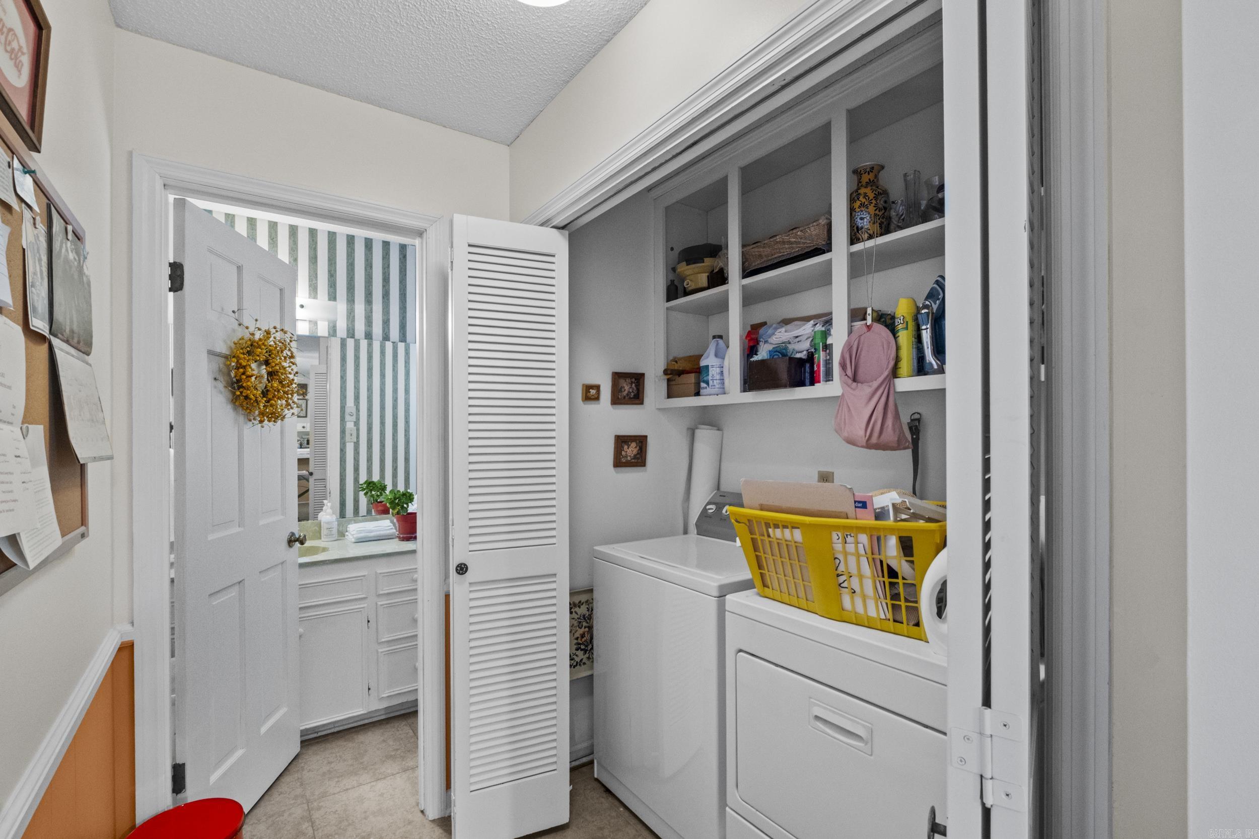 LAKEWOOD NE - Residential