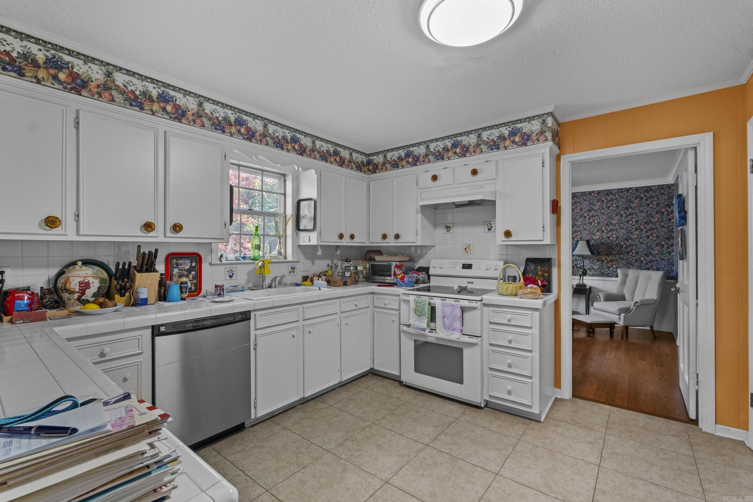 LAKEWOOD NE - Residential