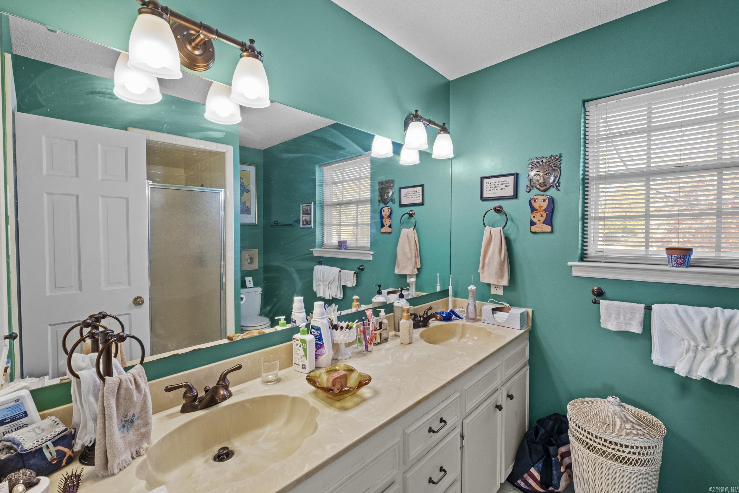 LAKEWOOD NE - Residential