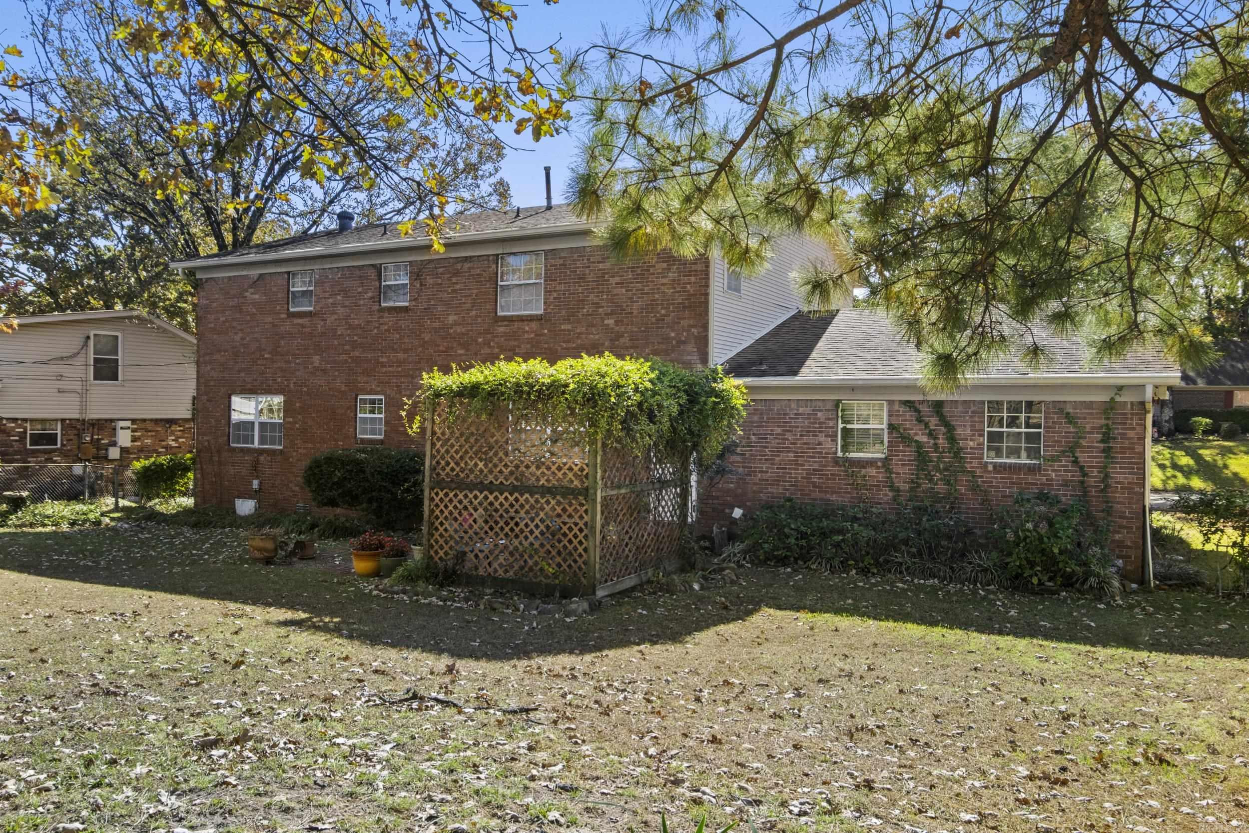 LAKEWOOD NE - Residential