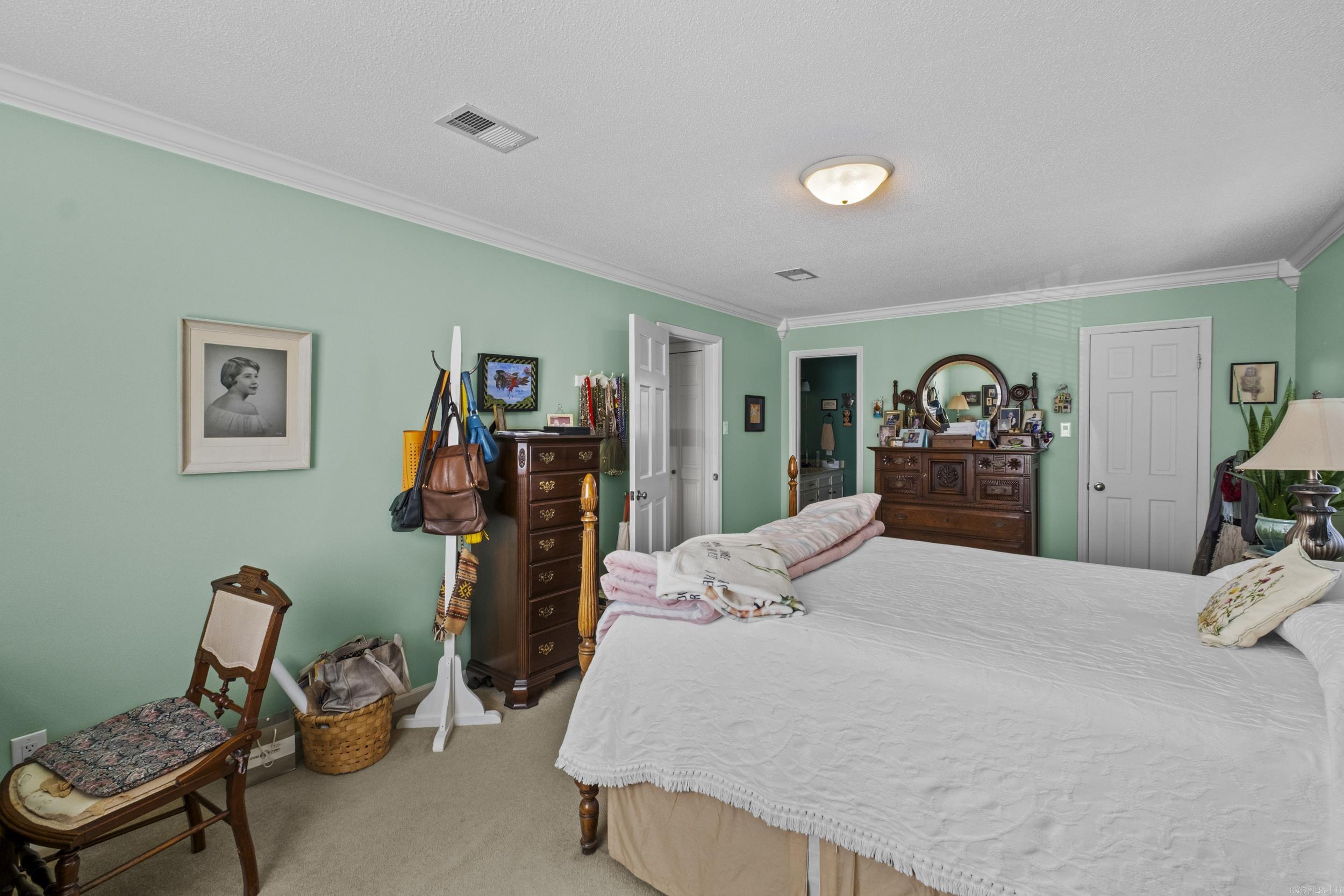 LAKEWOOD NE - Residential