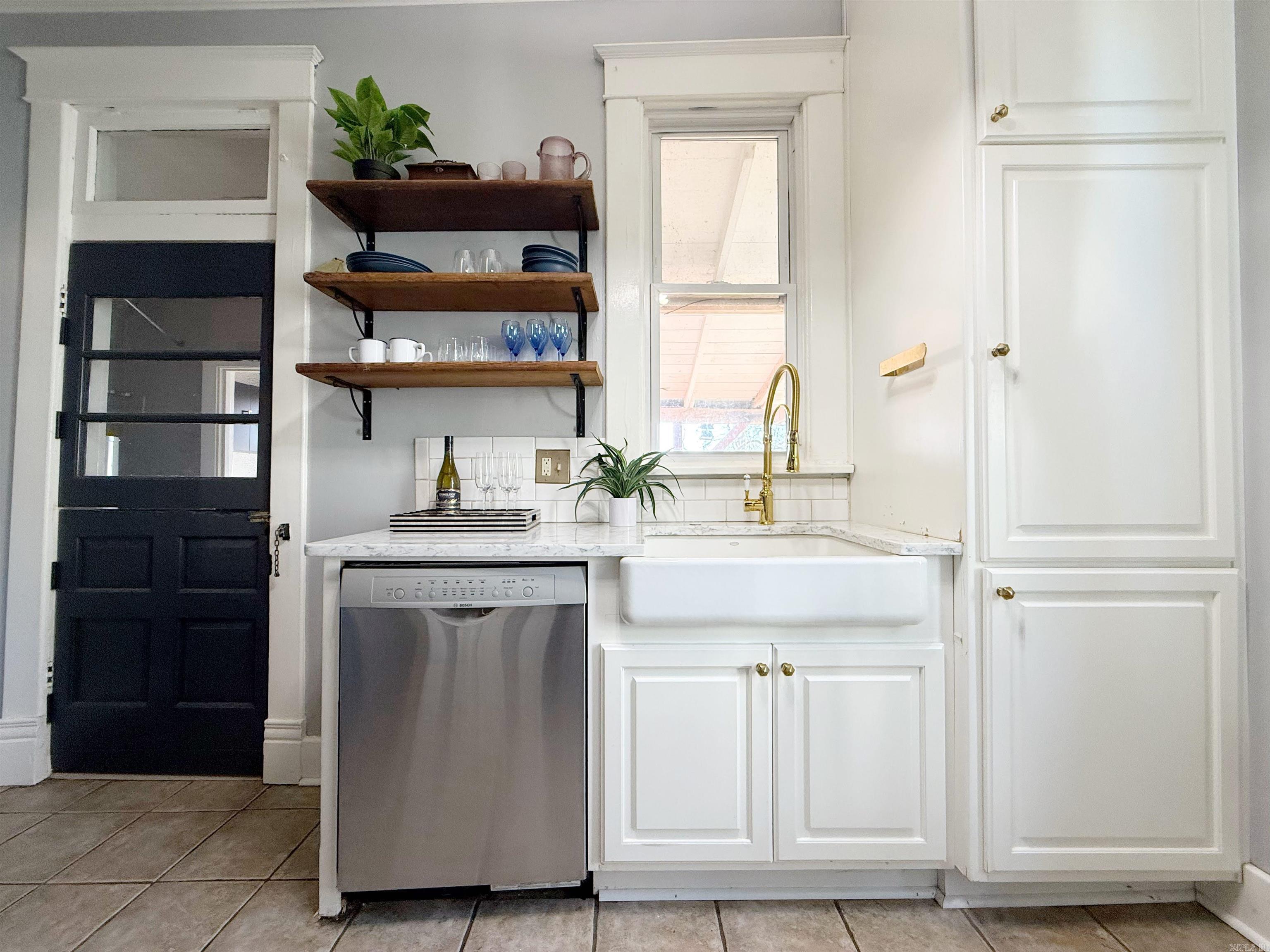 ELMHURST - Residential