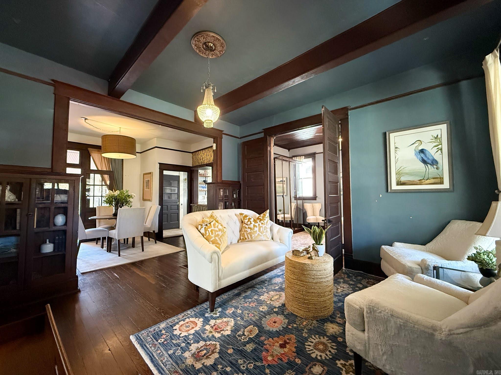 ELMHURST - Residential