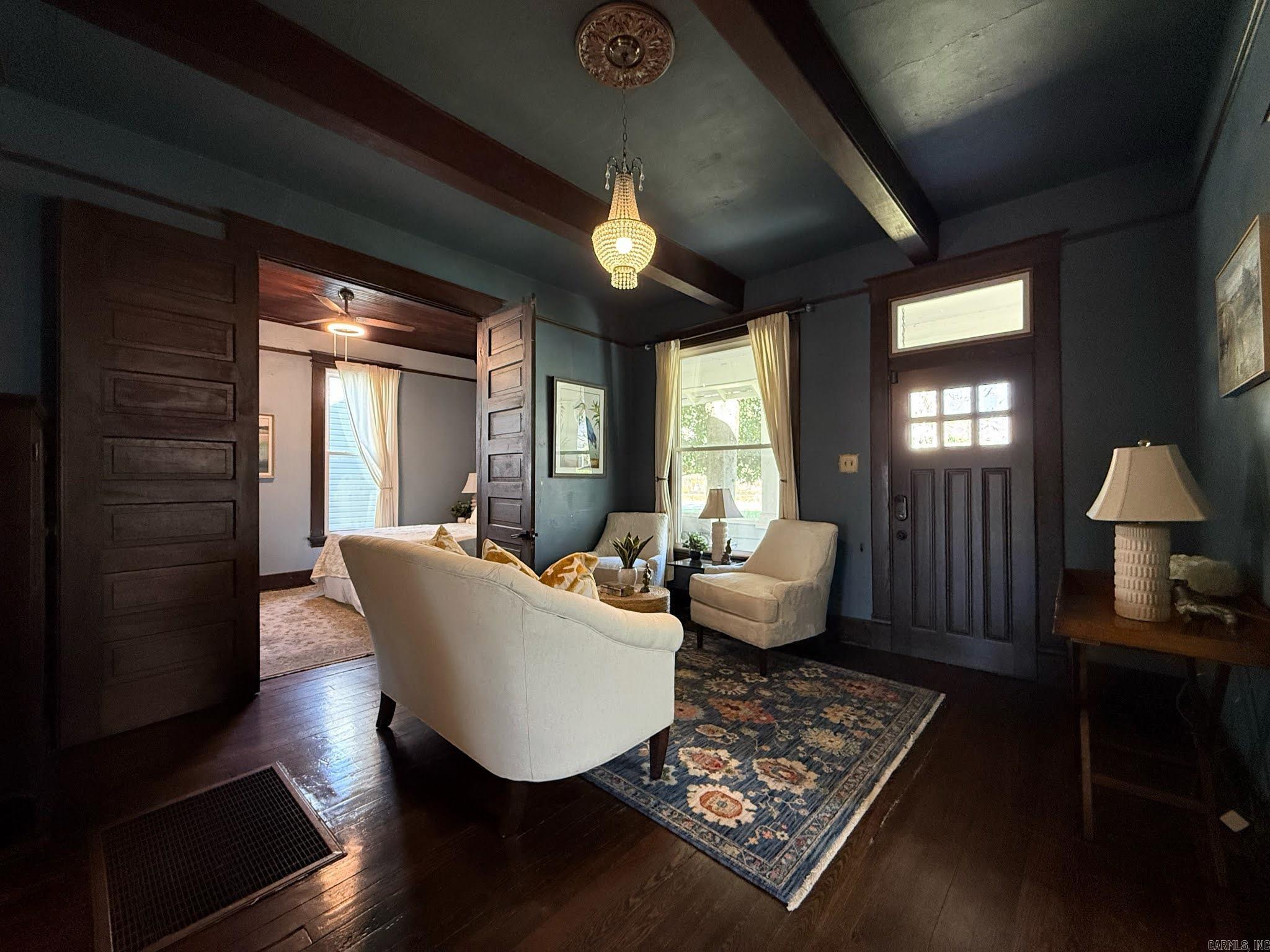 ELMHURST - Residential