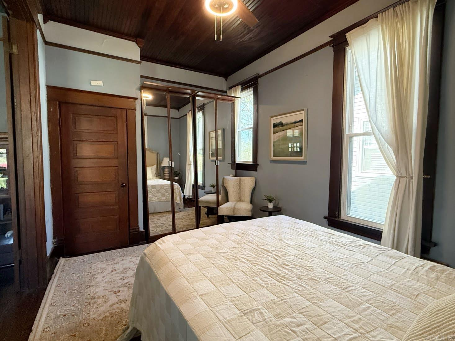 ELMHURST - Residential