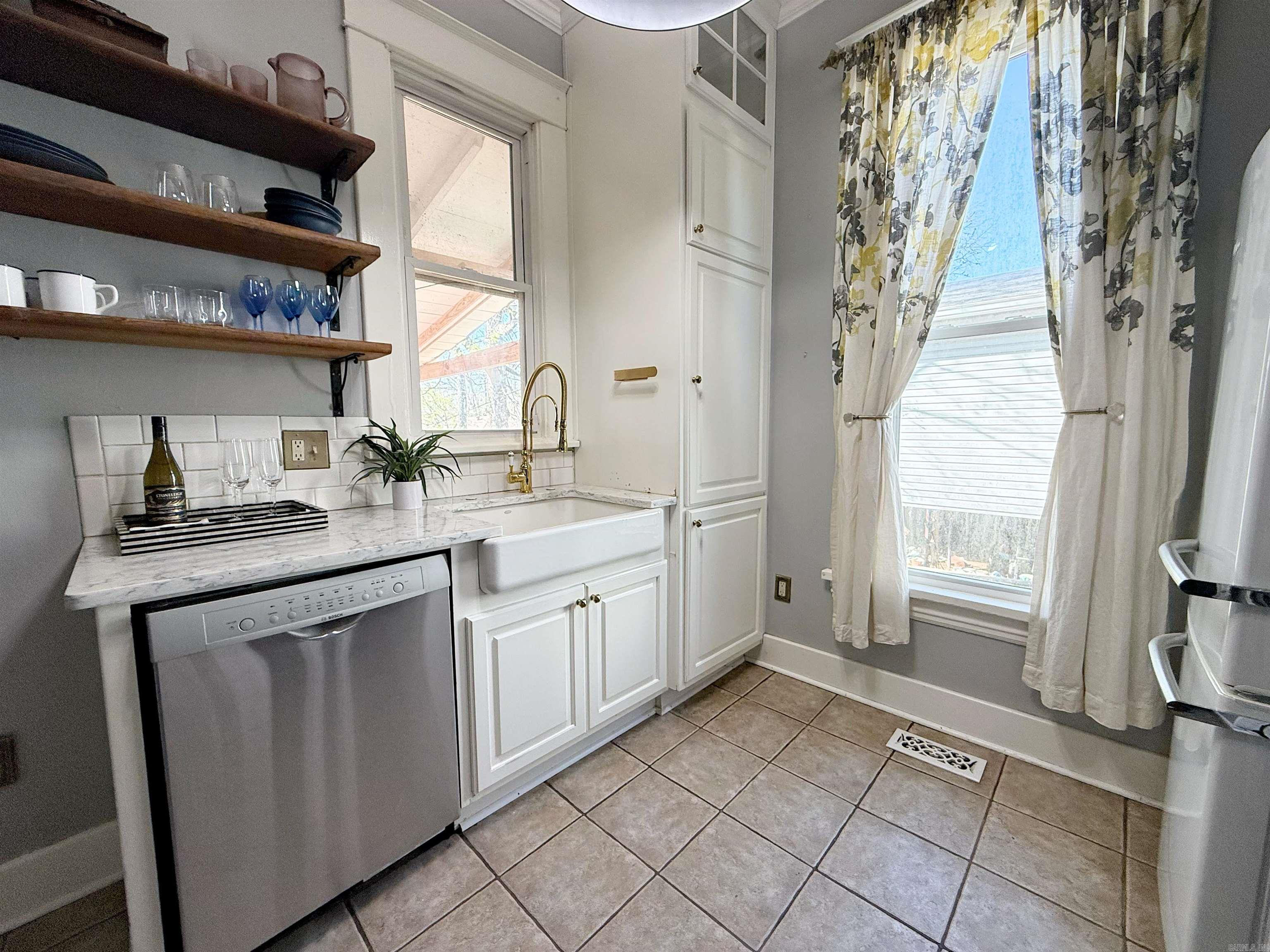 ELMHURST - Residential