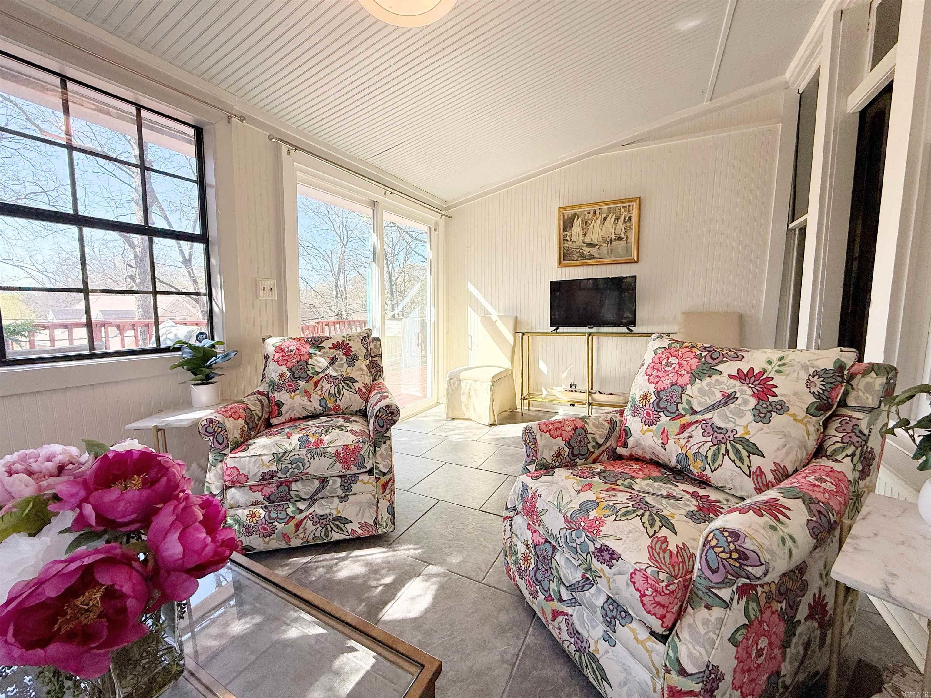 ELMHURST - Residential