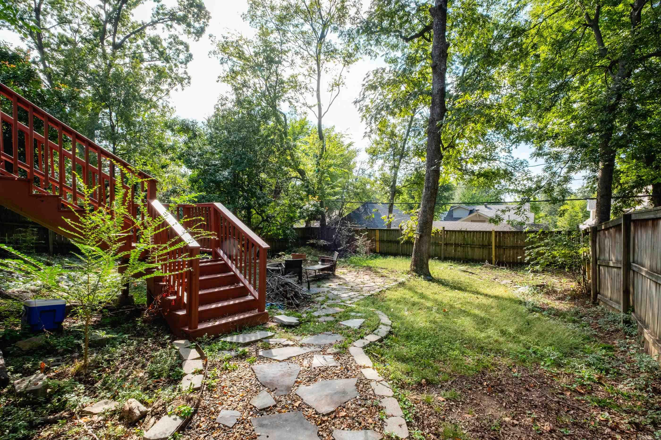 ELMHURST - Residential