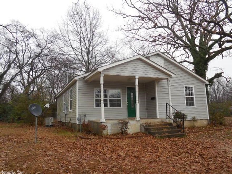 Really cute remodeled home near hospital.  Good first time home, CH/CA, Large rooms, large kitchem/dining room, appliances.  Fenced backyard.  This home qualifies for Freddie Mac First Look incentive till 1/18/2015.  Buyers must have pre-qual with offers.  Agents see remarks.