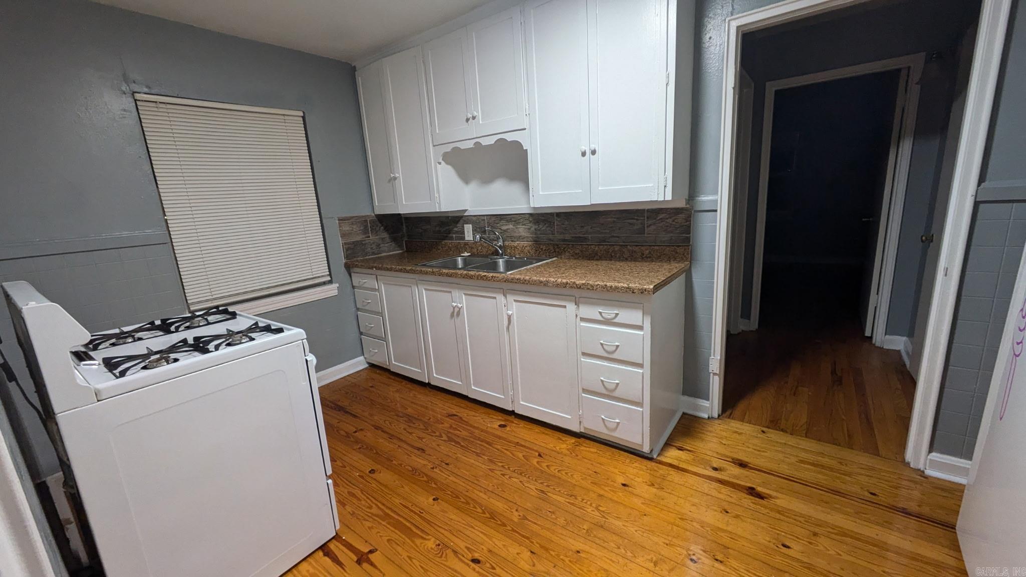 Holts Industrial - Residential Lease