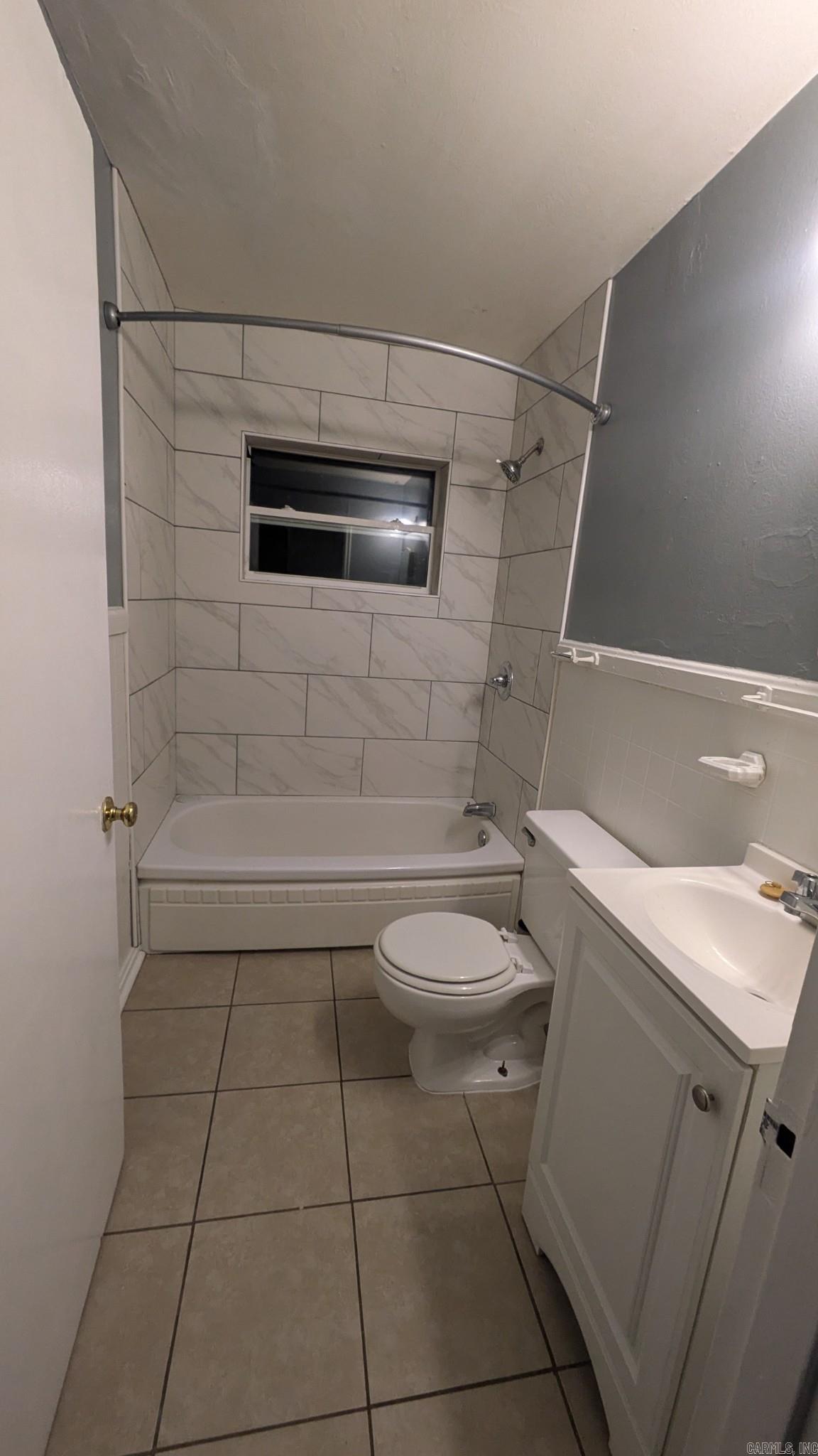 Holts Industrial - Residential Lease