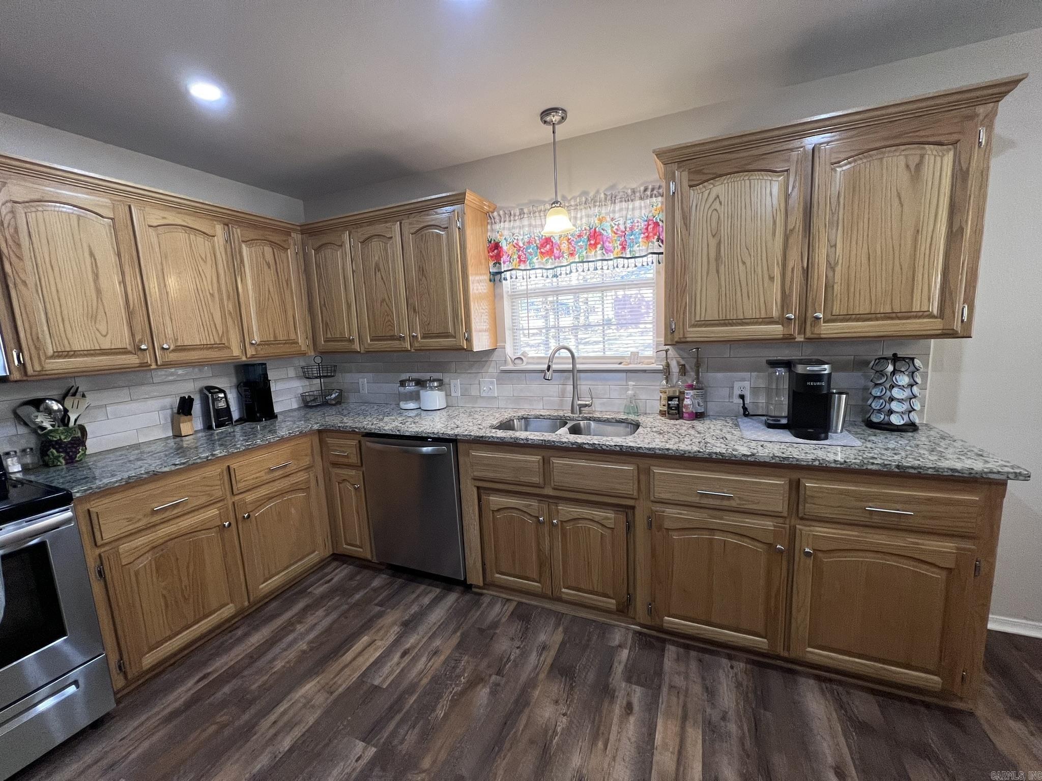 TIMBER RIDGE EAST - Residential