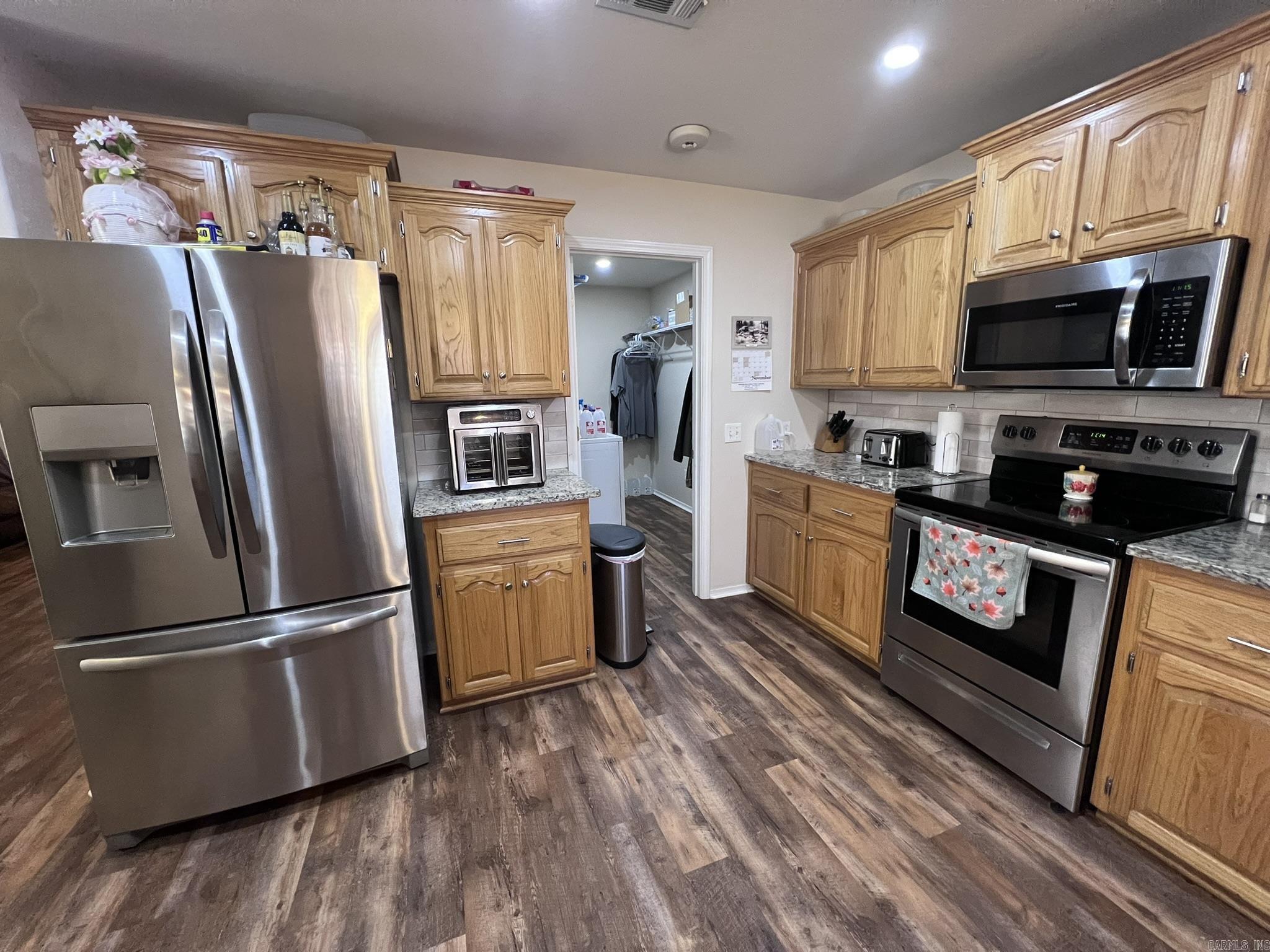 TIMBER RIDGE EAST - Residential