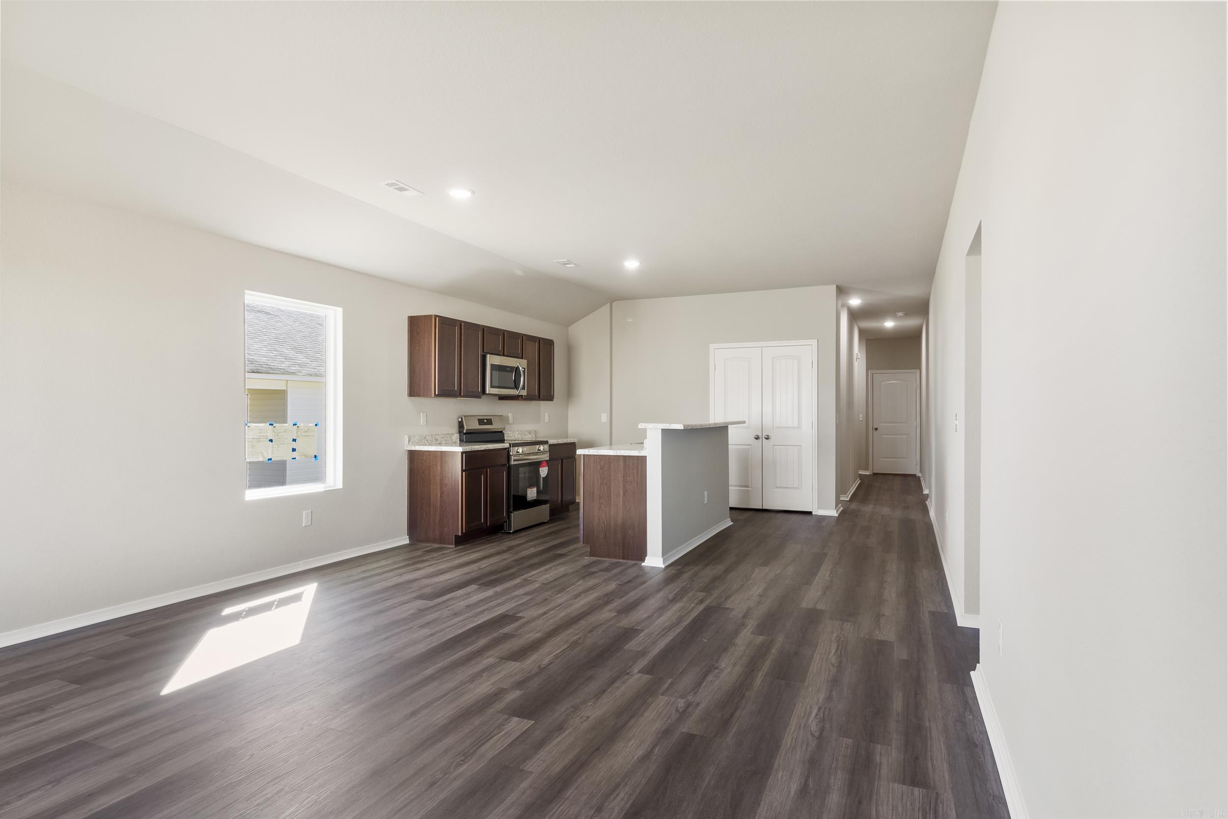 THE MEADOWS - Residential