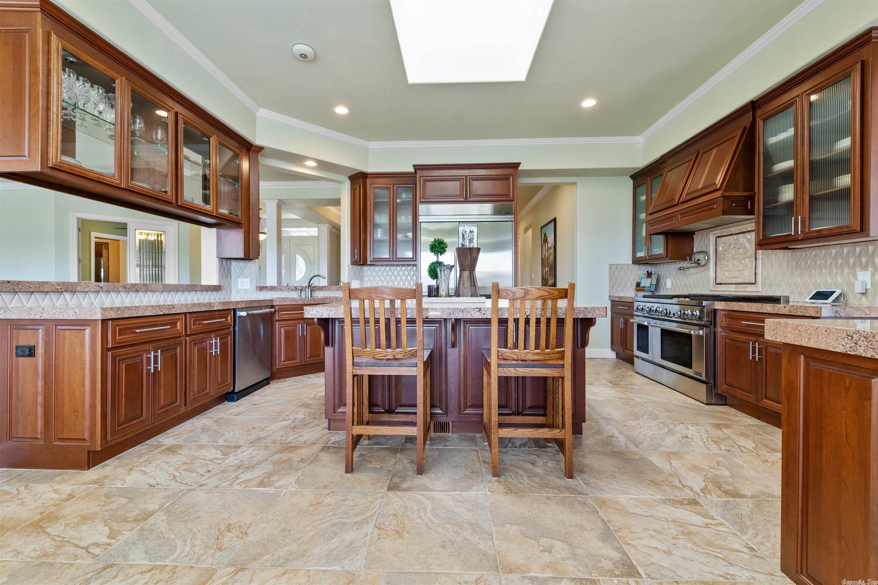 MAUMELLE HEIGHTS - Residential