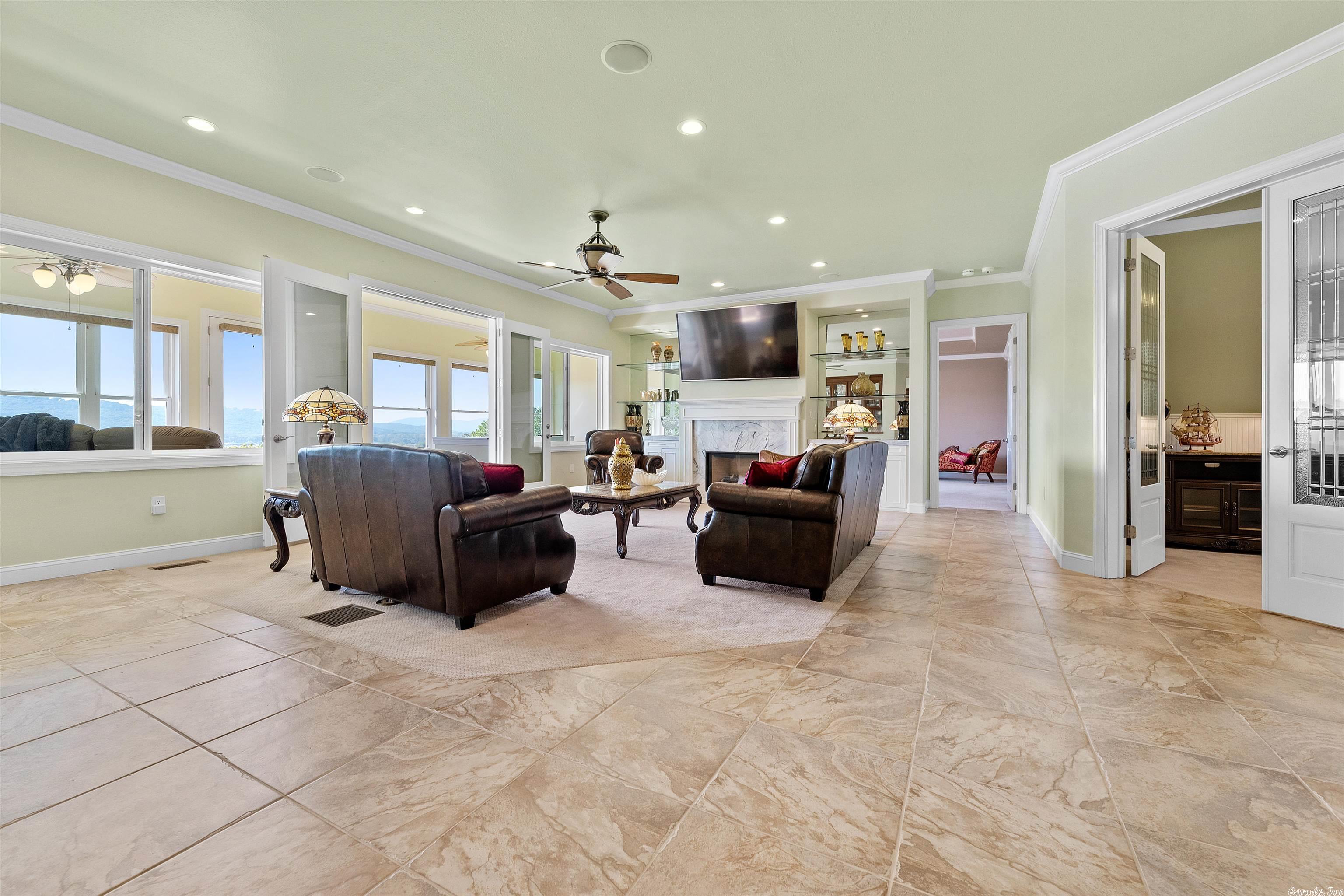 MAUMELLE HEIGHTS - Residential