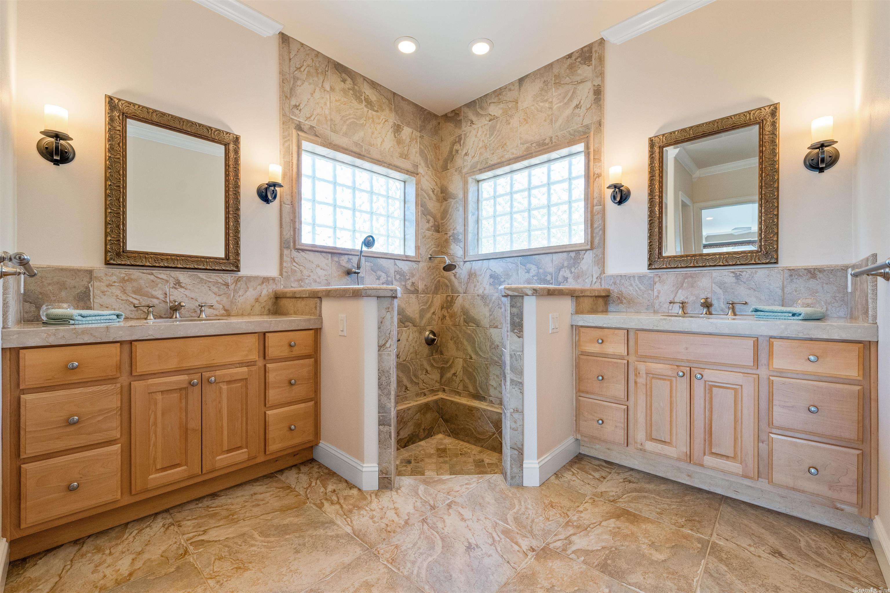 MAUMELLE HEIGHTS - Residential