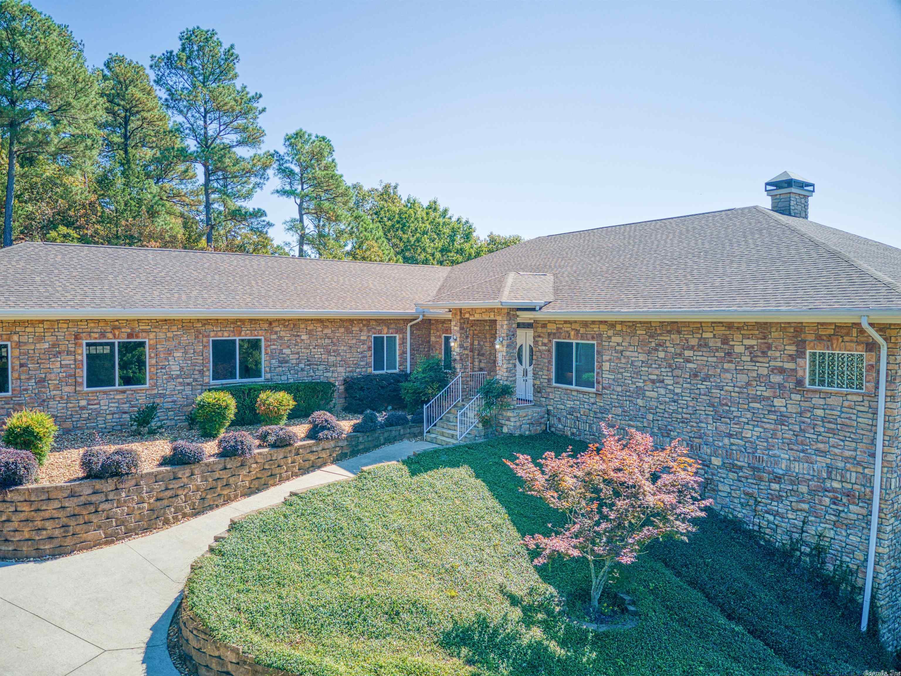 MAUMELLE HEIGHTS - Residential