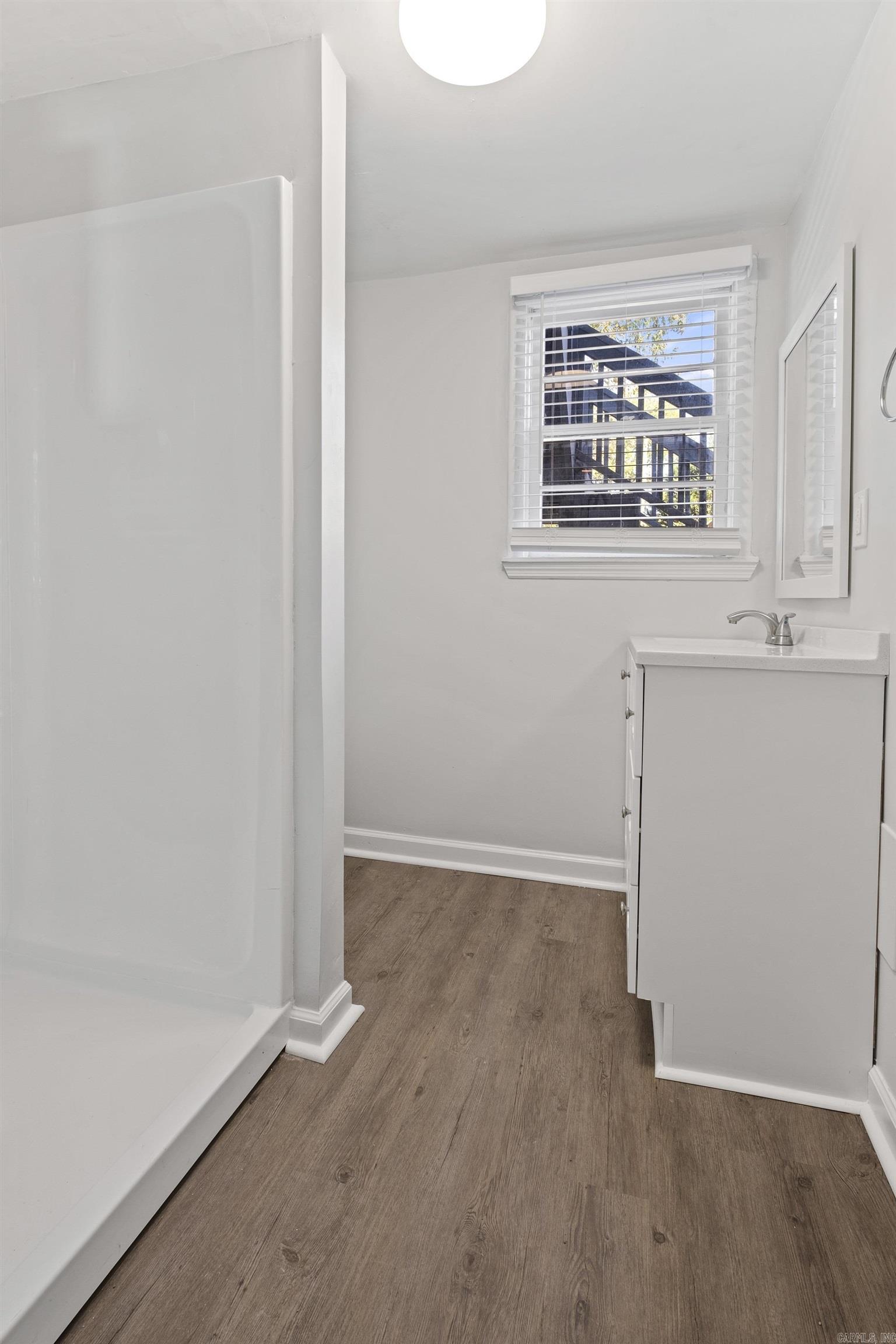 Inglewood - Residential Lease