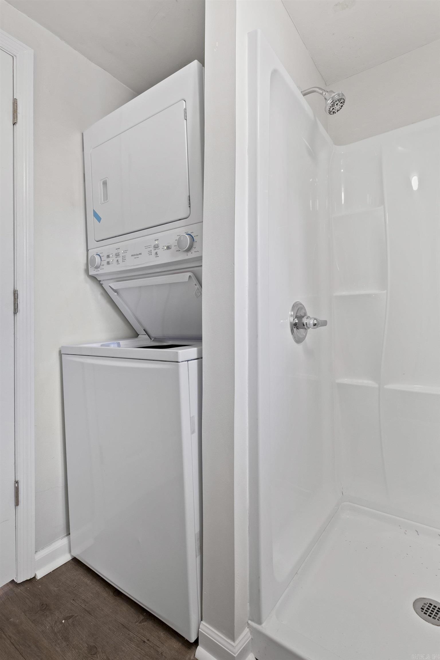 Inglewood - Residential Lease