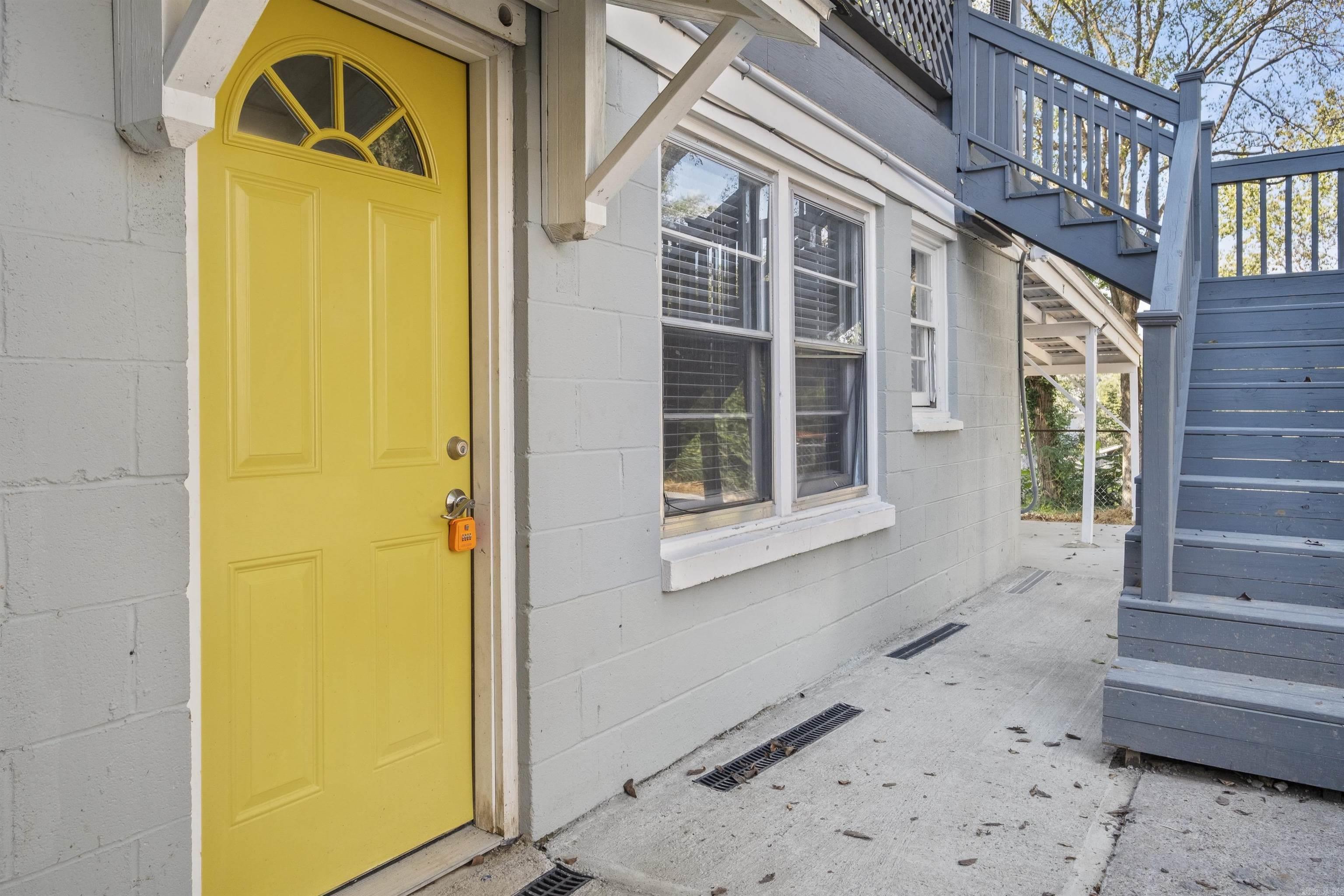 Inglewood - Residential Lease