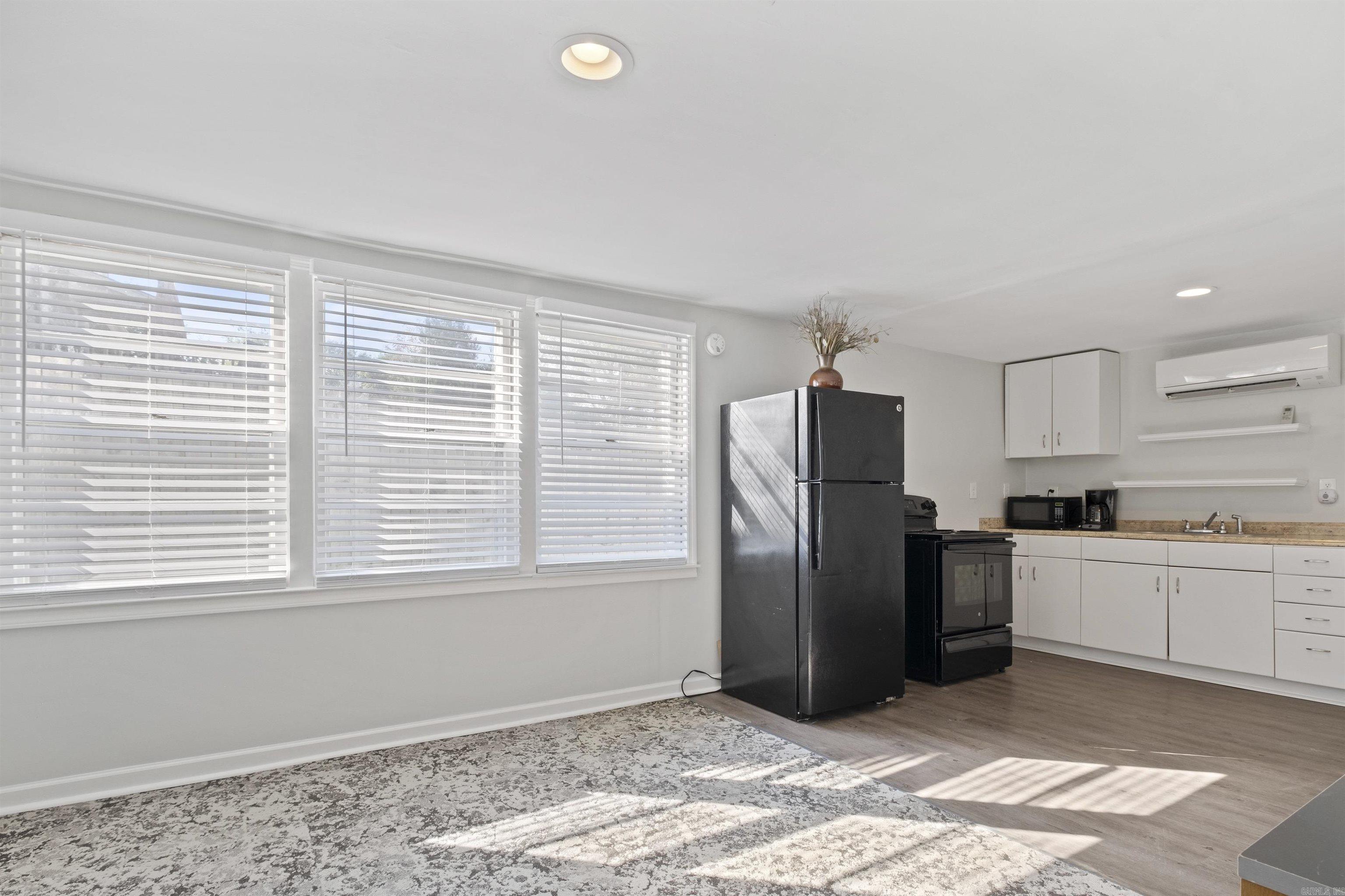 Inglewood - Residential Lease