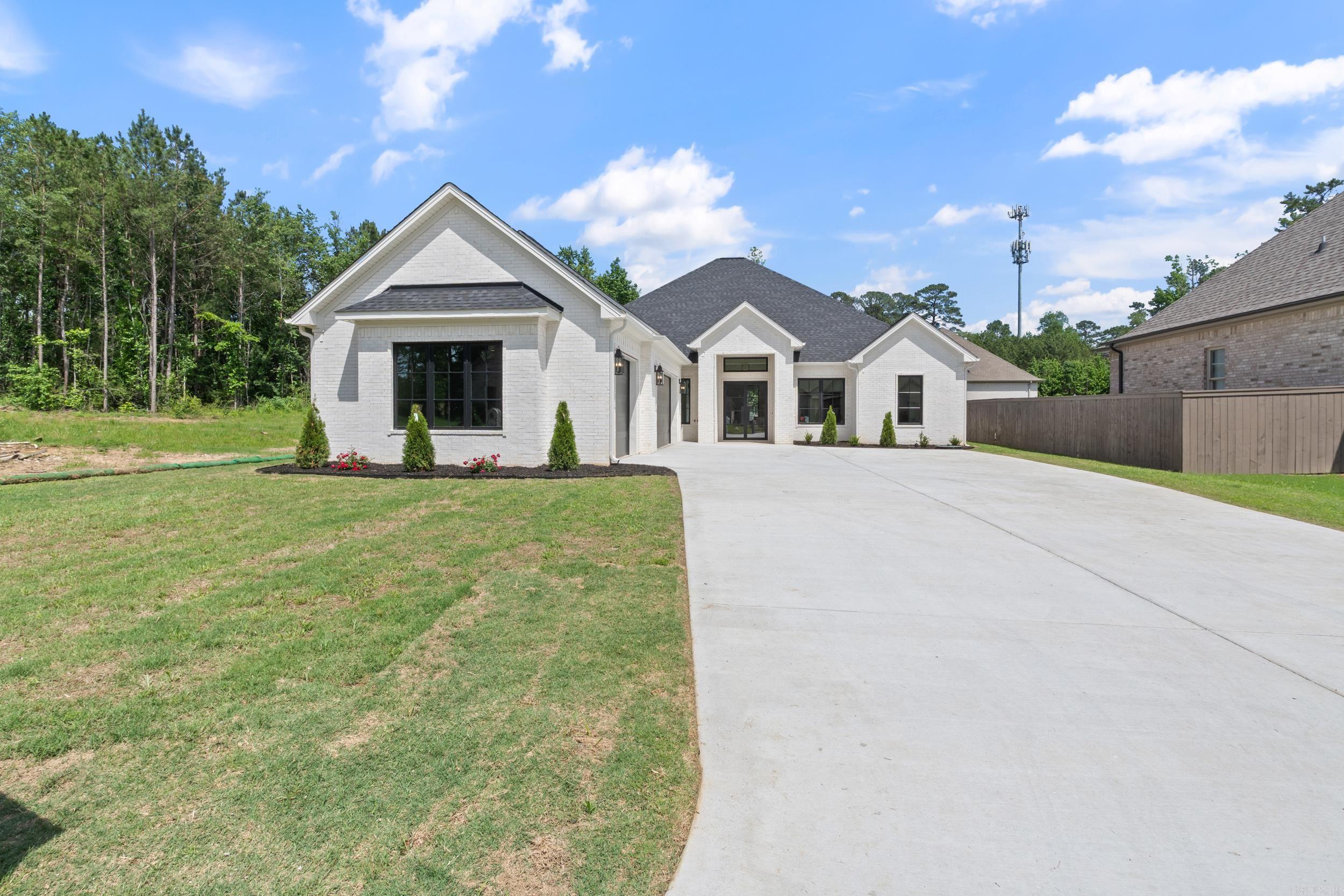 ARLINGTON PARK - Residential