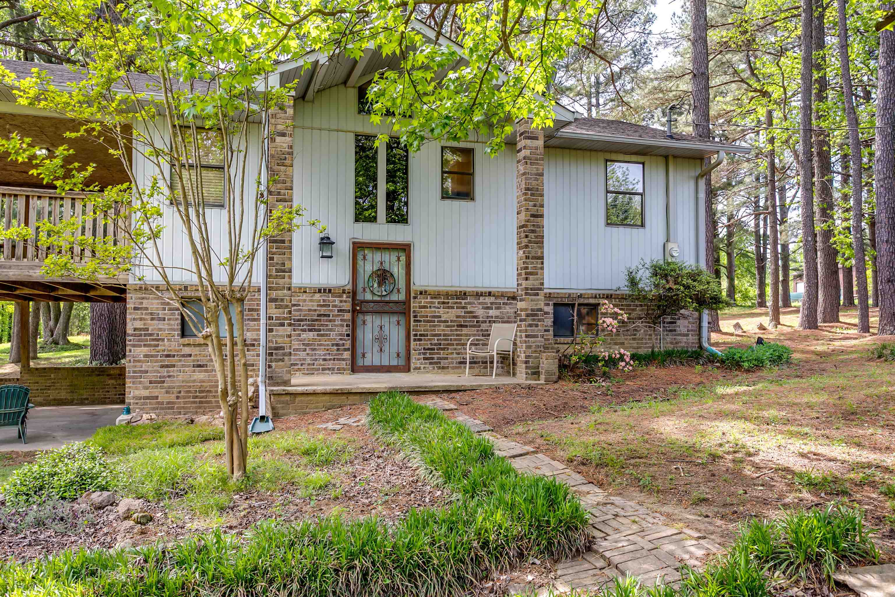 LAKE LORADO HEIGHTS - Residential