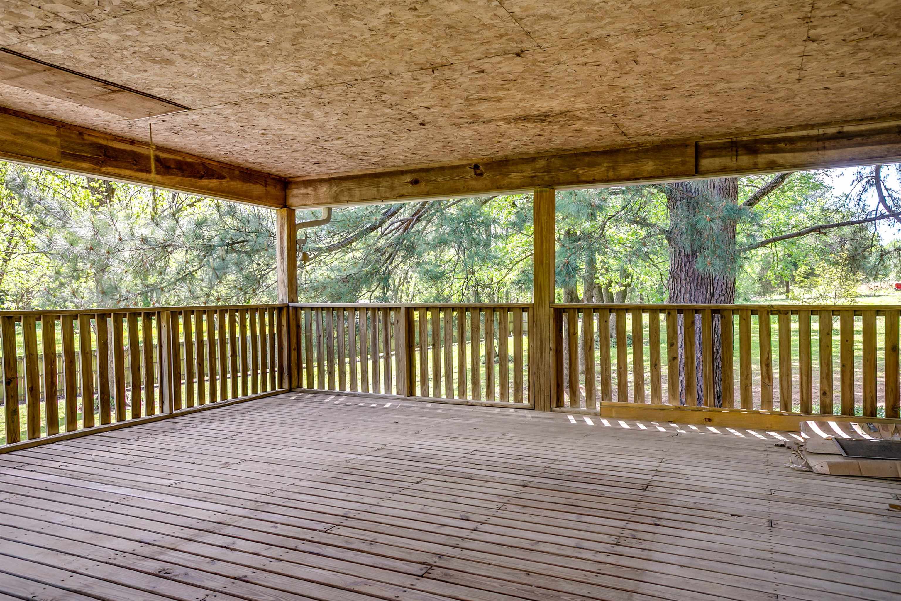 LAKE LORADO HEIGHTS - Residential