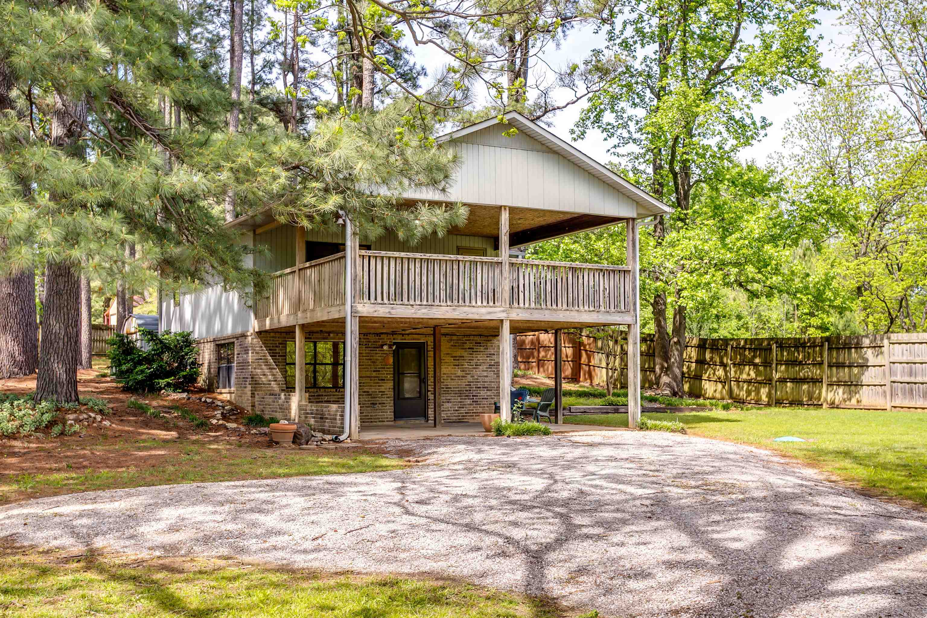 LAKE LORADO HEIGHTS - Residential