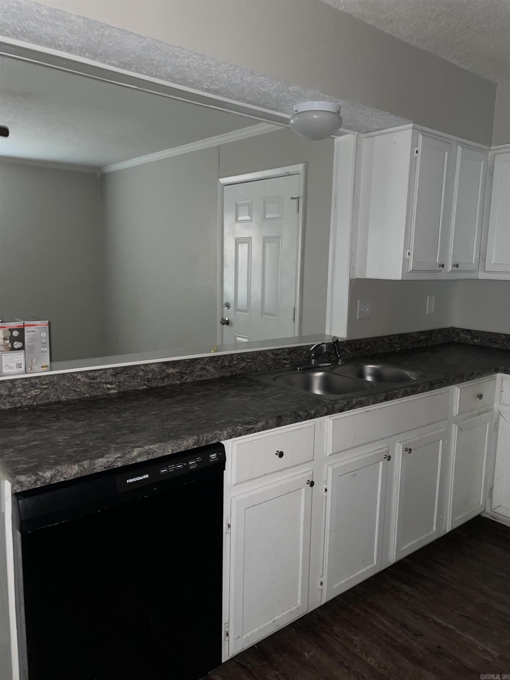 WINDAMERE - Residential