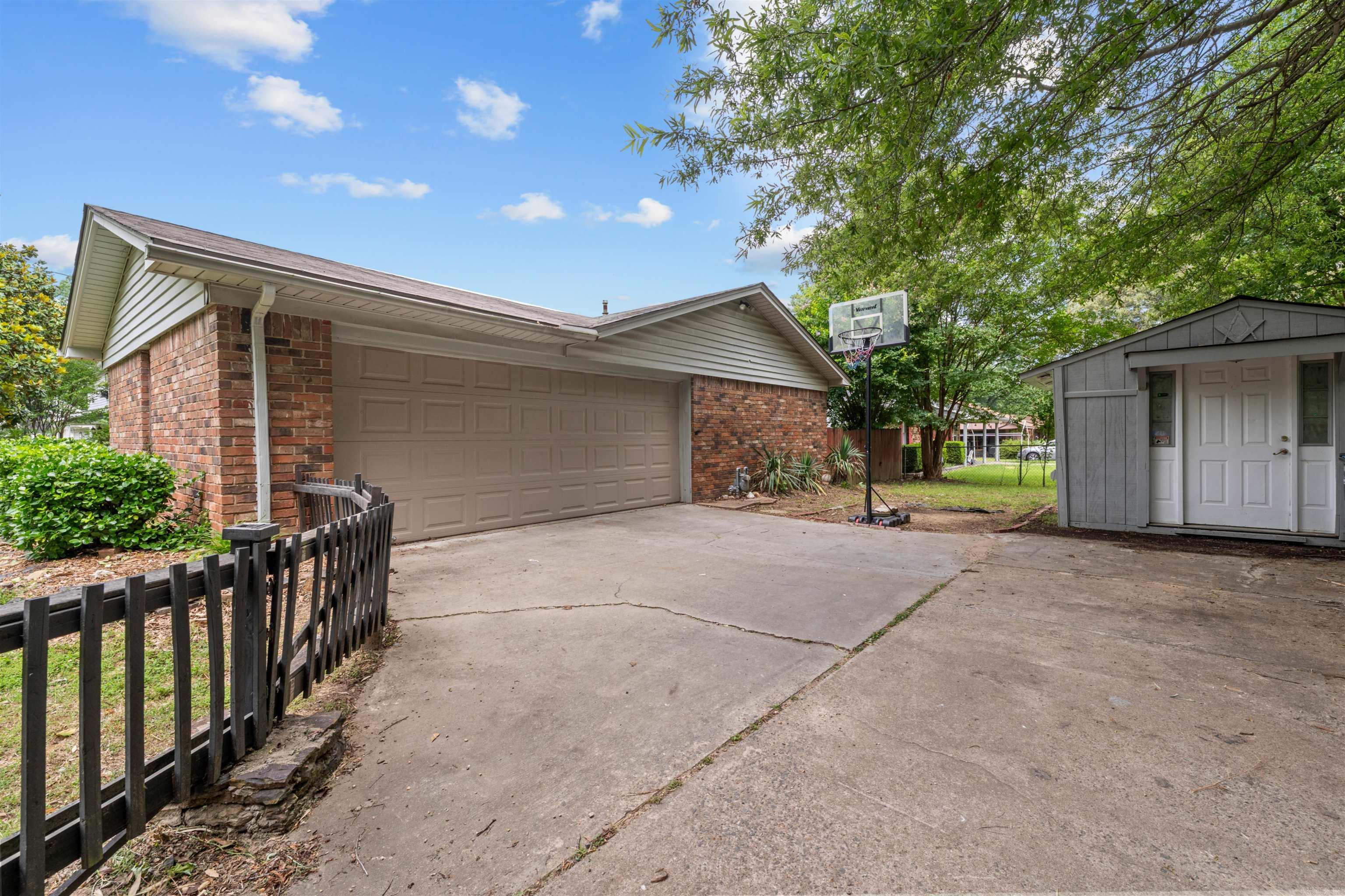 HICKMAN TO JACK PLT - Residential