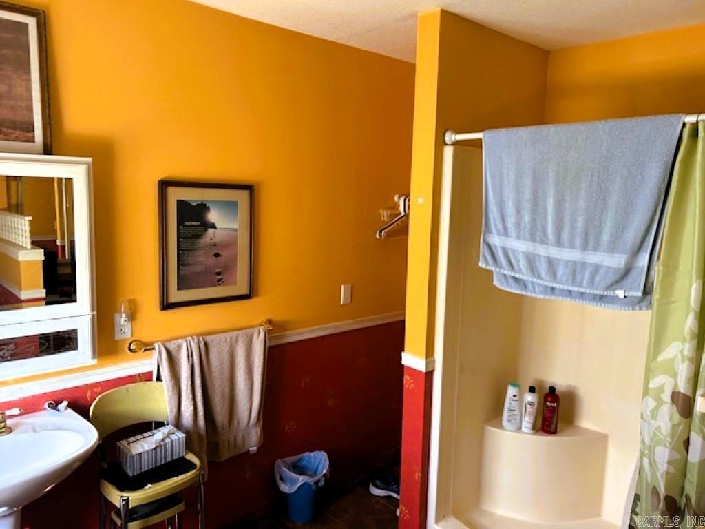 BEUTLER ACRES - Residential