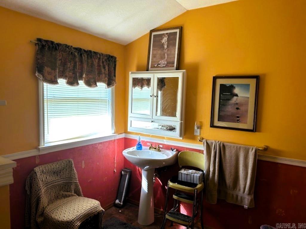 BEUTLER ACRES - Residential